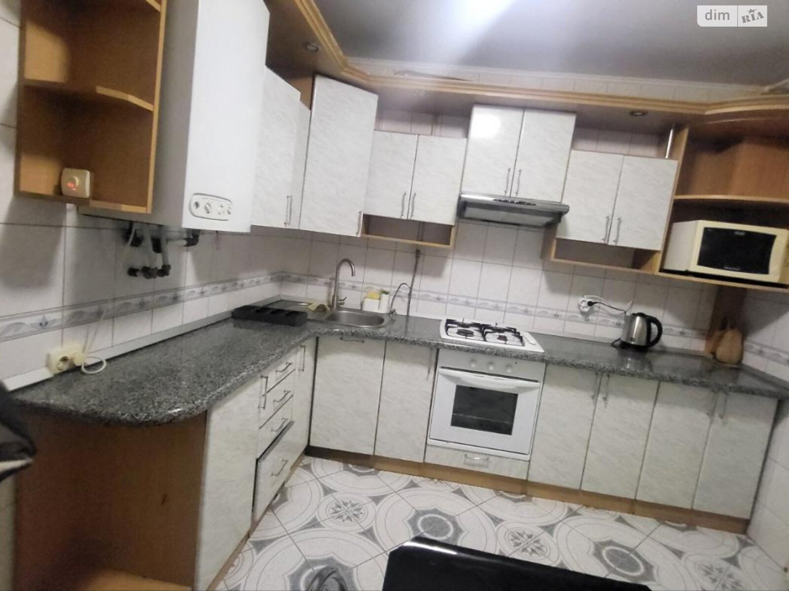 трехкомнатная квартира в Львове, район Санта Барбара, на ул. Михаила Драгана 15А в аренду на долгий срок помесячно фото 1 трехкомнатная квартира в Львове, район Санта Барбара, на ул. Михаила Драгана 15А в аренду на долгий срок помесячно фото 1