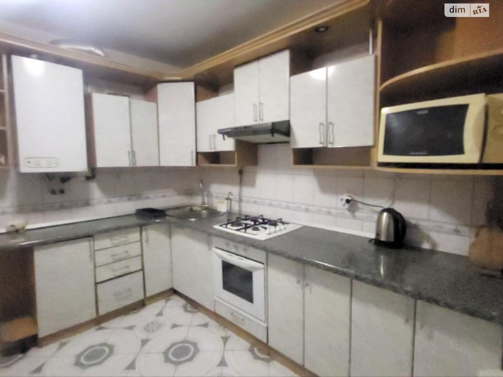 трехкомнатная квартира в Львове, район Санта Барбара, на ул. Михаила Драгана 15А в аренду на долгий срок помесячно фото 1 трехкомнатная квартира в Львове, район Санта Барбара, на ул. Михаила Драгана 15А в аренду на долгий срок помесячно фото 1