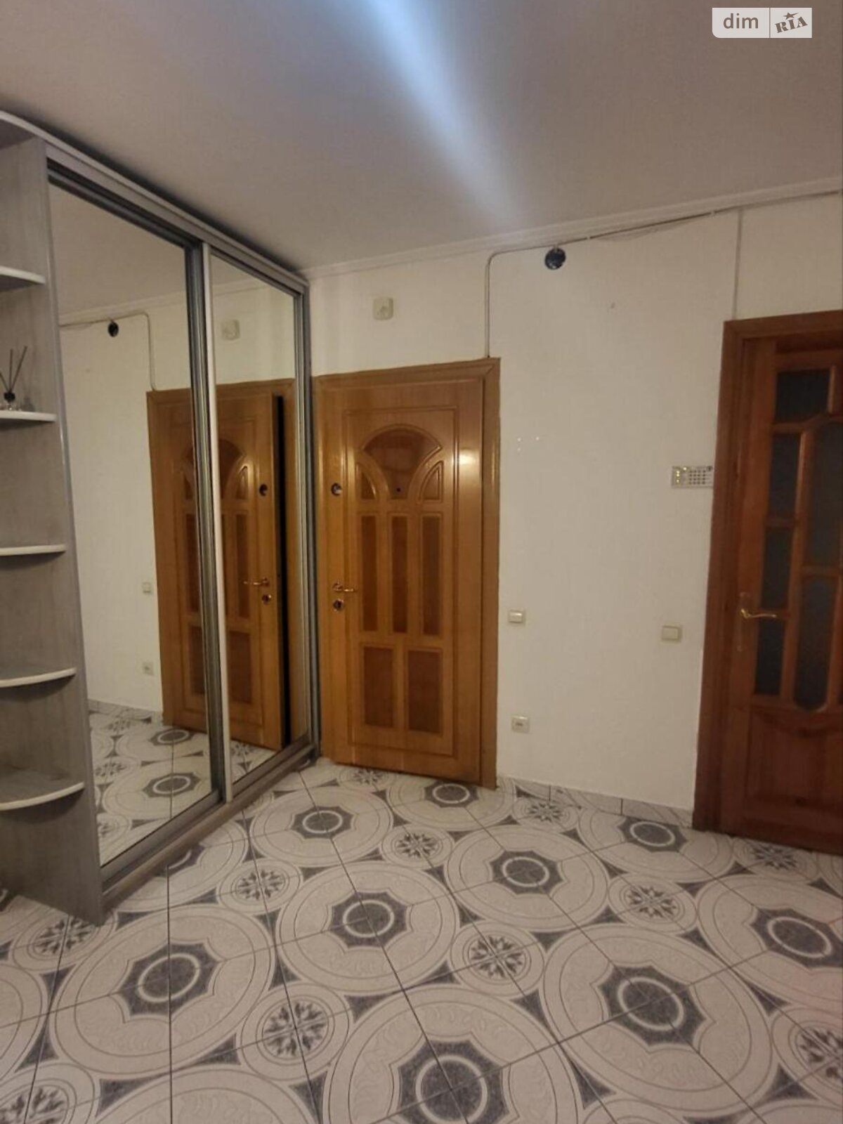 трехкомнатная квартира в Львове, район Санта Барбара, на ул. Михаила Драгана 15А в аренду на долгий срок помесячно фото 1 трехкомнатная квартира в Львове, район Санта Барбара, на ул. Михаила Драгана 15А в аренду на долгий срок помесячно фото 1