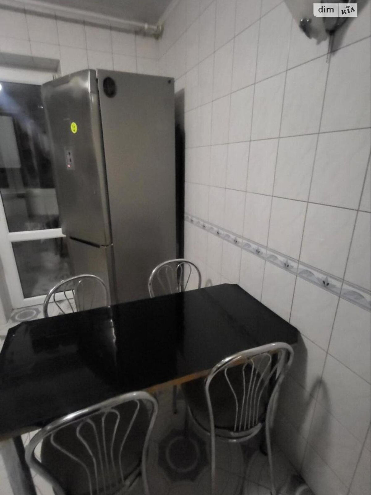 трехкомнатная квартира в Львове, район Санта Барбара, на ул. Михаила Драгана 15А в аренду на долгий срок помесячно фото 1 трехкомнатная квартира в Львове, район Санта Барбара, на ул. Михаила Драгана 15А в аренду на долгий срок помесячно фото 1