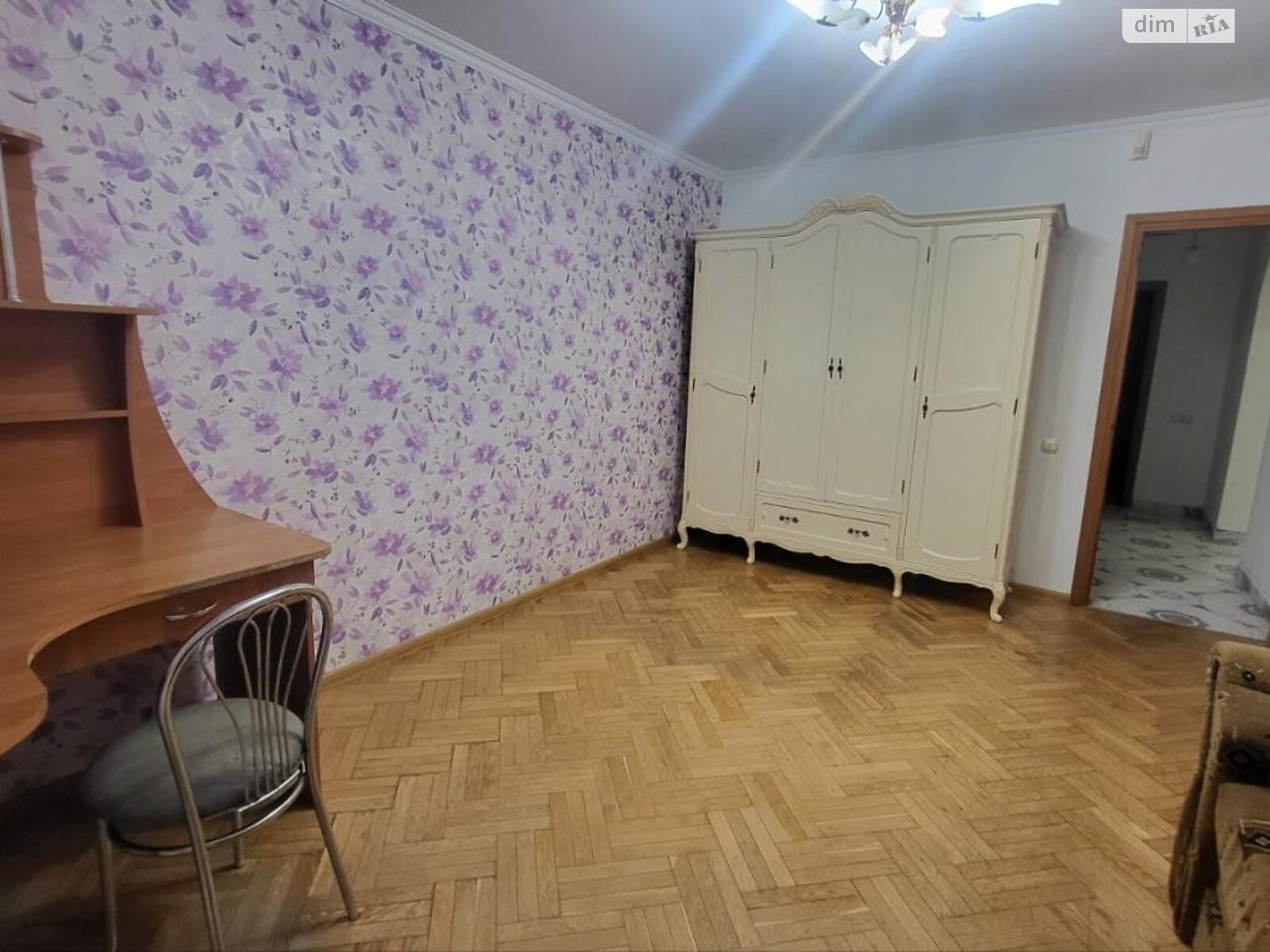 трехкомнатная квартира в Львове, район Санта Барбара, на ул. Михаила Драгана 15А в аренду на долгий срок помесячно фото 1 трехкомнатная квартира в Львове, район Санта Барбара, на ул. Михаила Драгана 15А в аренду на долгий срок помесячно фото 1