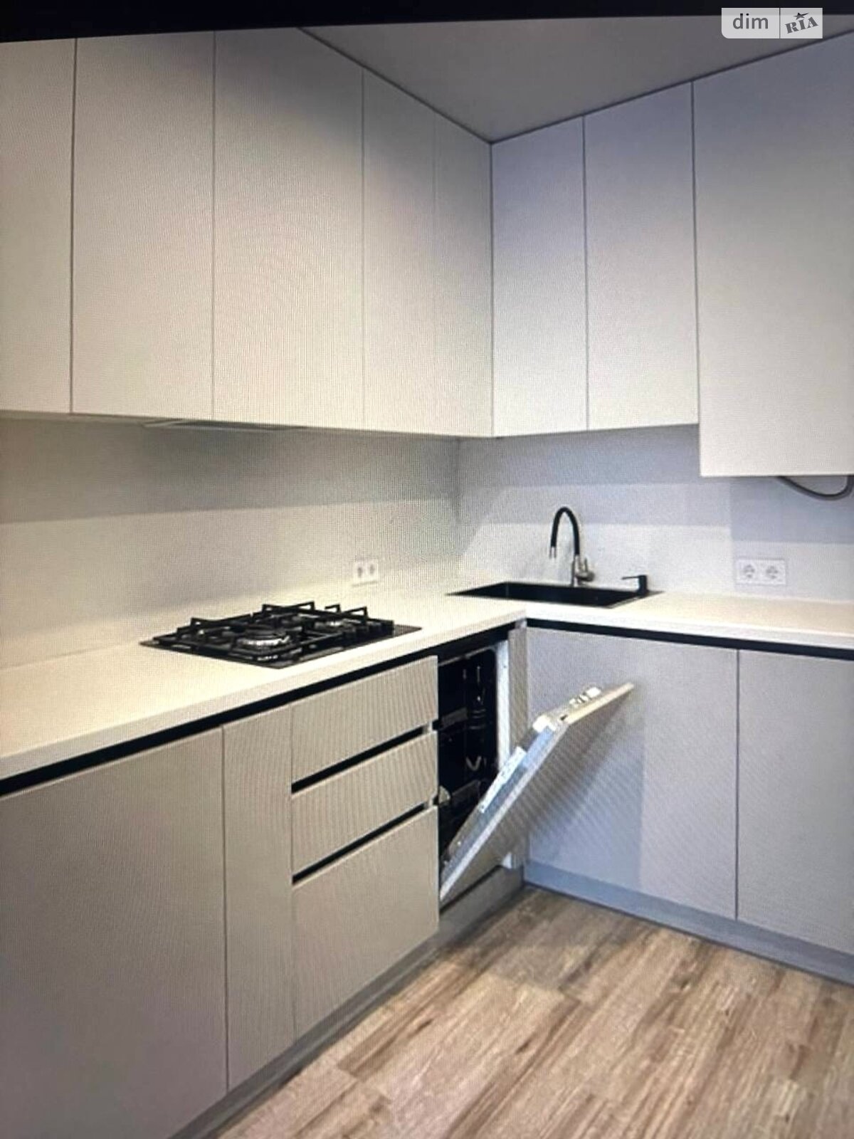 однокомнатная квартира в Львове, район Сыховский, на ул. Стрыйская 121 в аренду на долгий срок помесячно фото 1