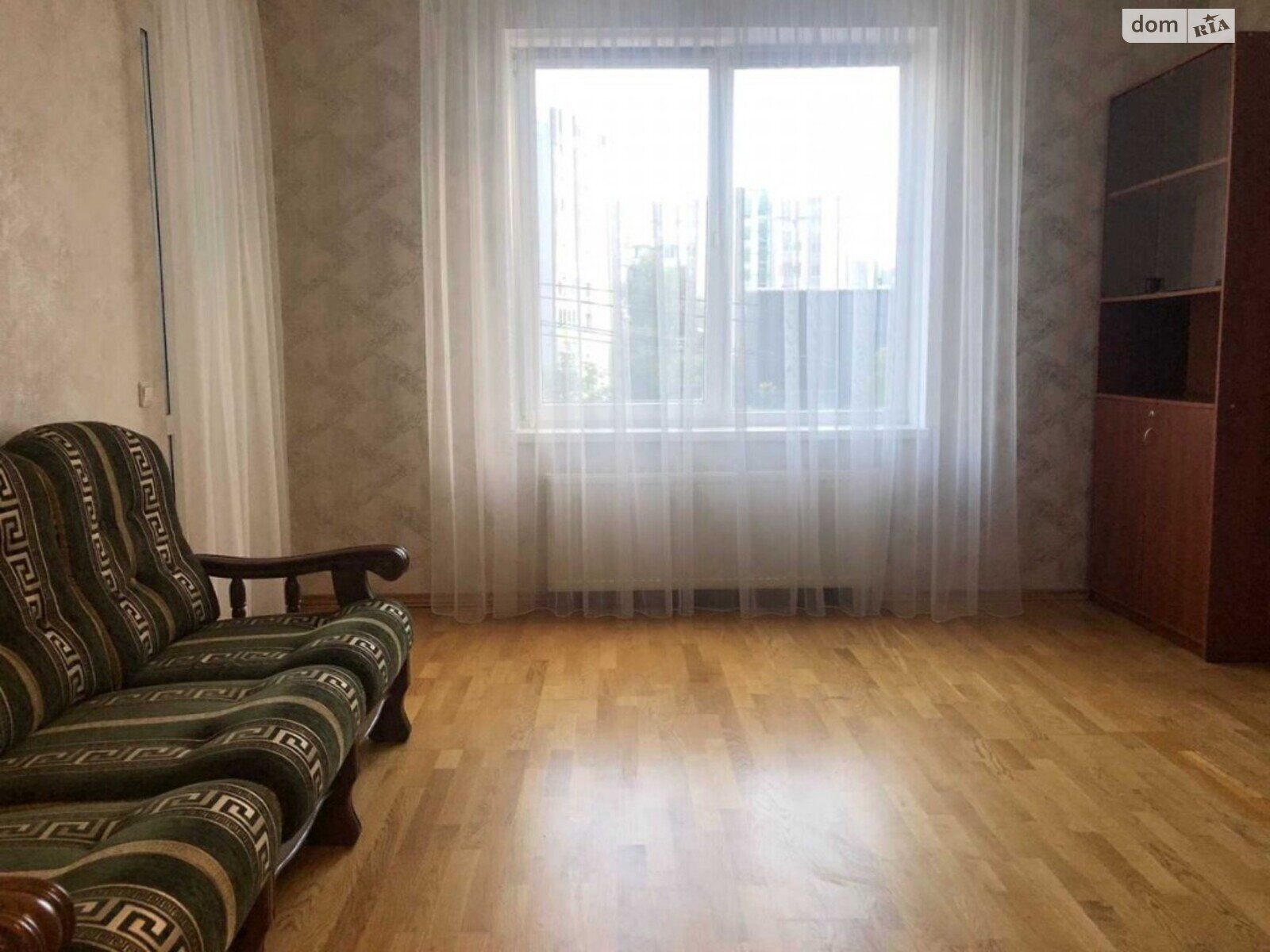 трехкомнатная квартира в Львове, район Сыховский, на ул. Трилевского в аренду на долгий срок помесячно фото 1 трехкомнатная квартира в Львове, район Сыховский, на ул. Трилевского в аренду на долгий срок помесячно фото 1