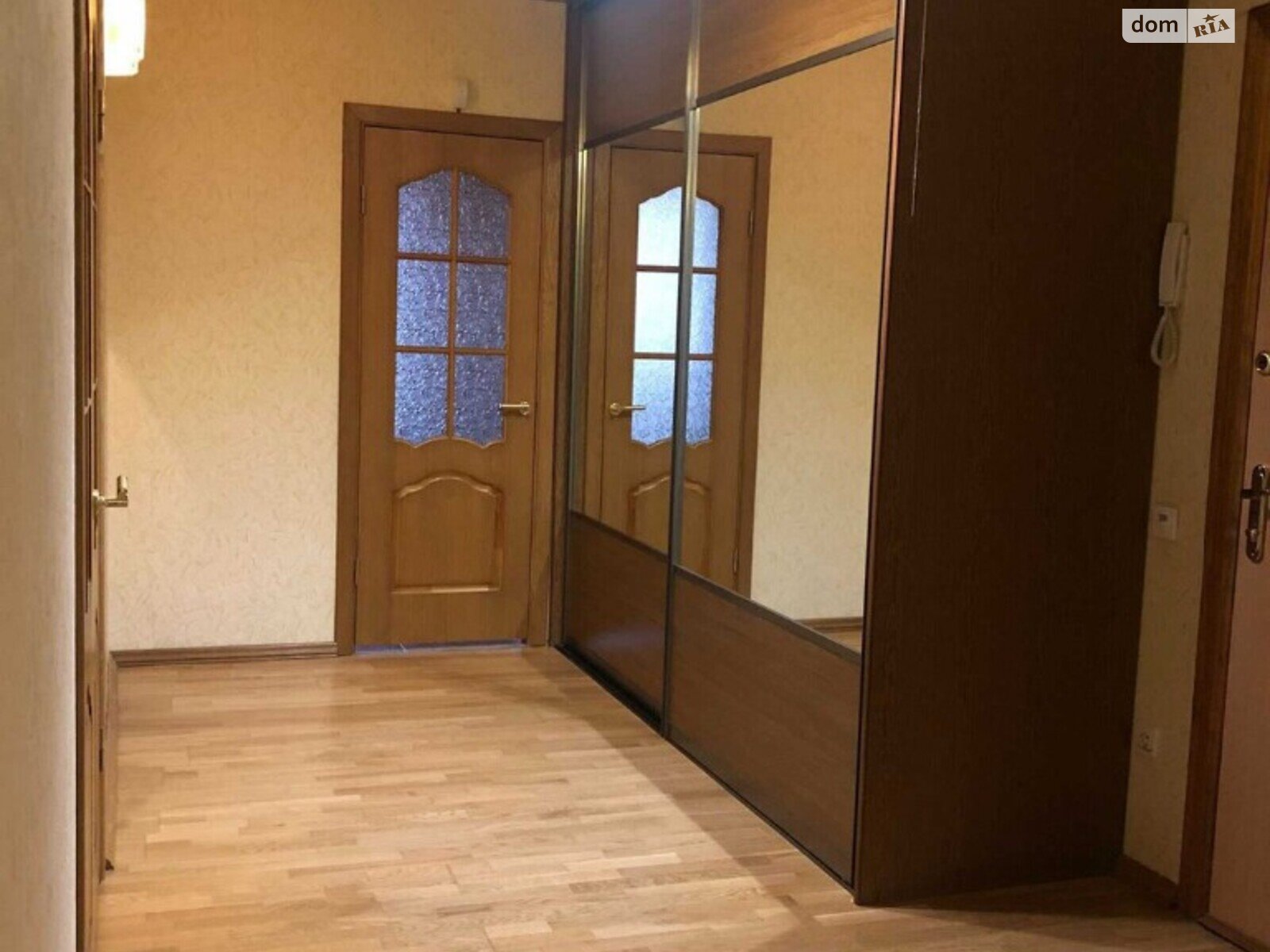 трехкомнатная квартира в Львове, район Сыховский, на ул. Трилевского в аренду на долгий срок помесячно фото 1 трехкомнатная квартира в Львове, район Сыховский, на ул. Трилевского в аренду на долгий срок помесячно фото 1