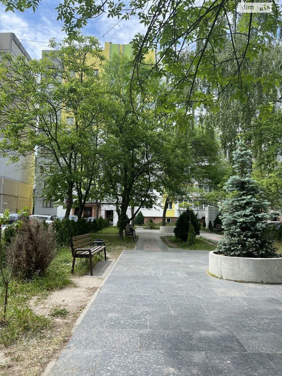 трехкомнатная квартира в Львове, район Сыховский, на ул. Трилевского в аренду на долгий срок помесячно фото 1