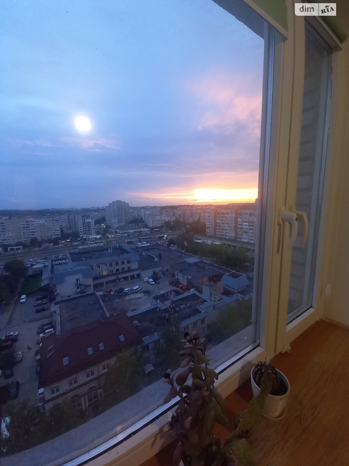 трикімнатна квартира в Львові, район Сихівський, на вул. Трильовського в довготривалу оренду помісячно фото 1 трикімнатна квартира в Львові, район Сихівський, на вул. Трильовського в довготривалу оренду помісячно фото 1