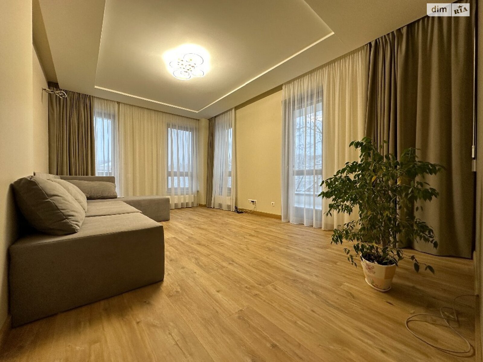 двухкомнатная квартира с мебелью в Львове, район Сыховский, на ул. Карманского 21 в аренду на долгий срок помесячно фото 1