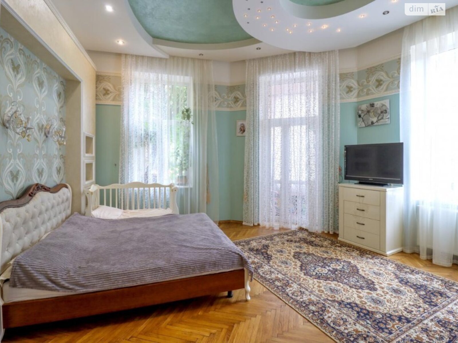 двухкомнатная квартира с мебелью в Львове, район Центр, на ул. Богомольца Академика в аренду на долгий срок помесячно фото 1