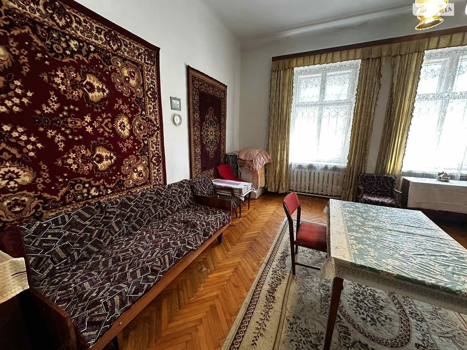 трикімнатна квартира в Львові, район Центр, на вул. Дорошенка Петра в довготривалу оренду помісячно фото 1 трикімнатна квартира в Львові, район Центр, на вул. Дорошенка Петра в довготривалу оренду помісячно фото 1