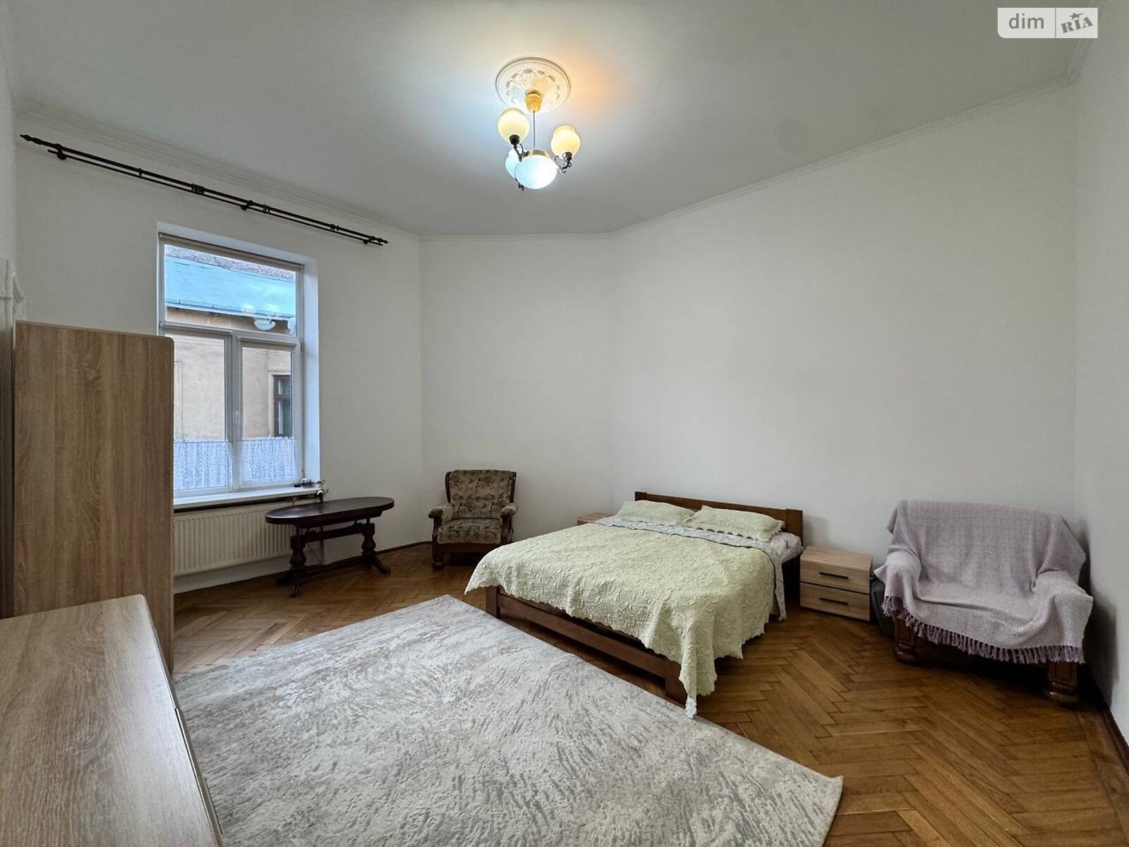 двухкомнатная квартира в Львове, район Центр, на ул. Дорошенко Петра 42 в аренду на долгий срок помесячно фото 1