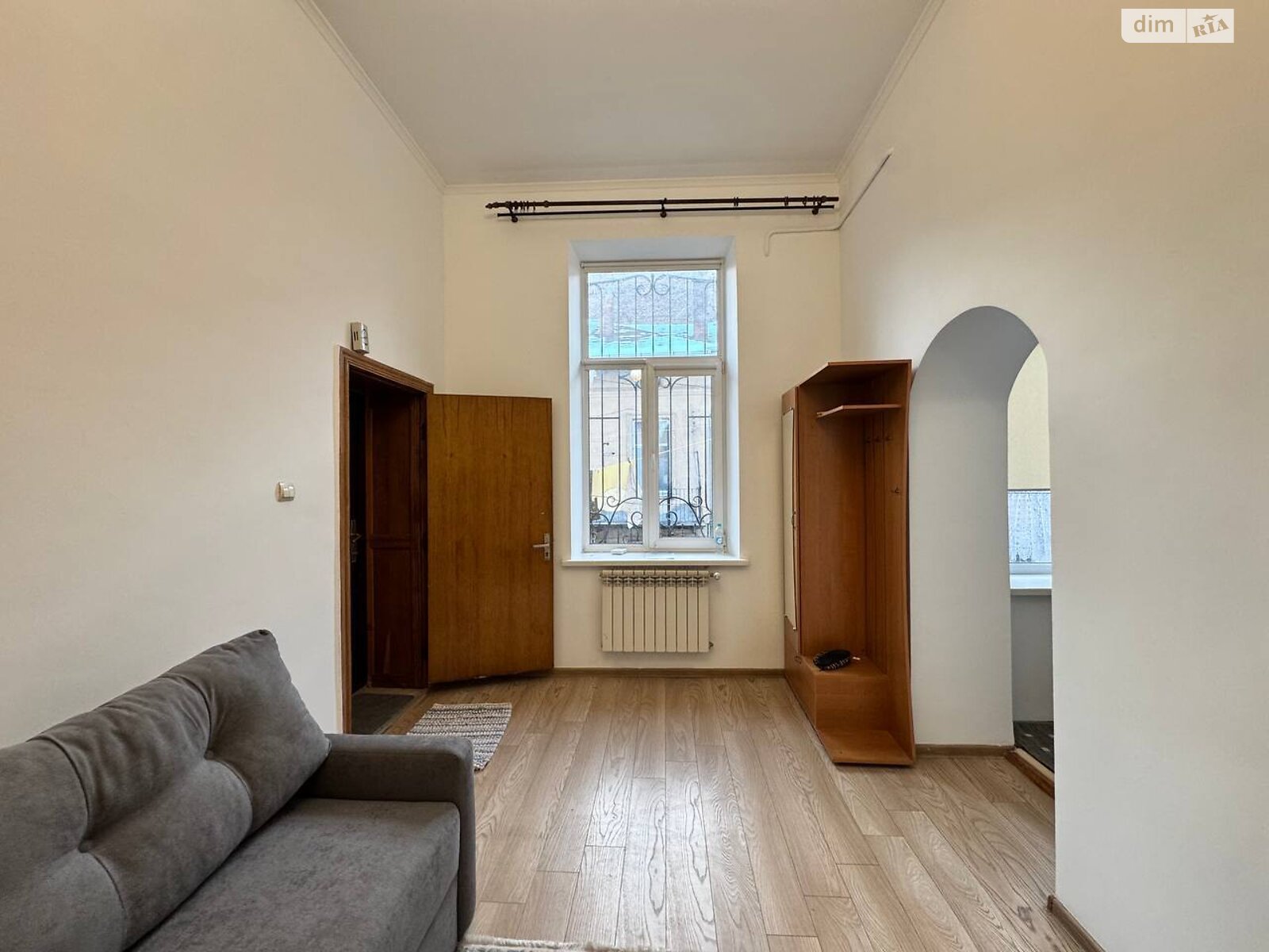 двухкомнатная квартира в Львове, район Центр, на ул. Дорошенко Петра 42 в аренду на долгий срок помесячно фото 1