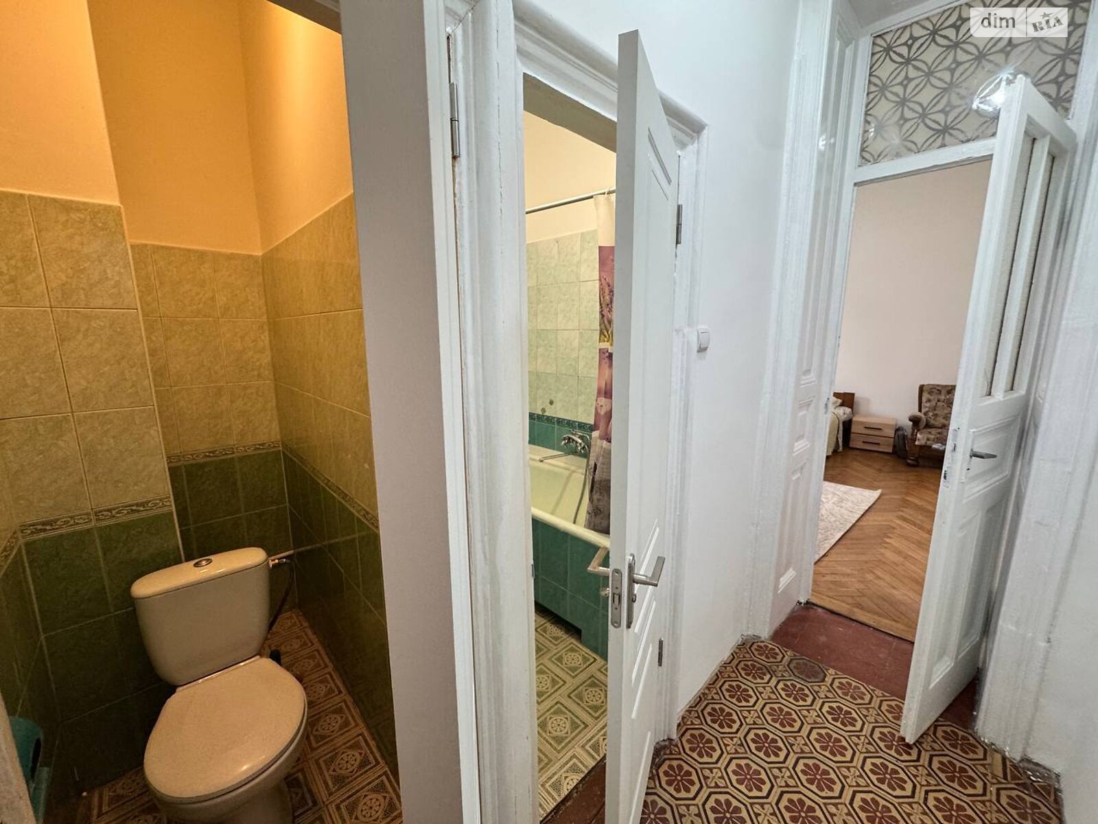 двухкомнатная квартира в Львове, район Центр, на ул. Дорошенко Петра 42 в аренду на долгий срок помесячно фото 1