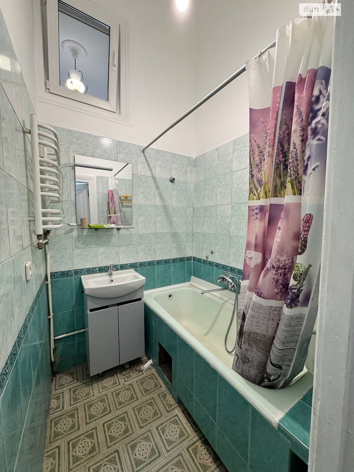 двухкомнатная квартира в Львове, район Центр, на ул. Дорошенко Петра 42 в аренду на долгий срок помесячно фото 1