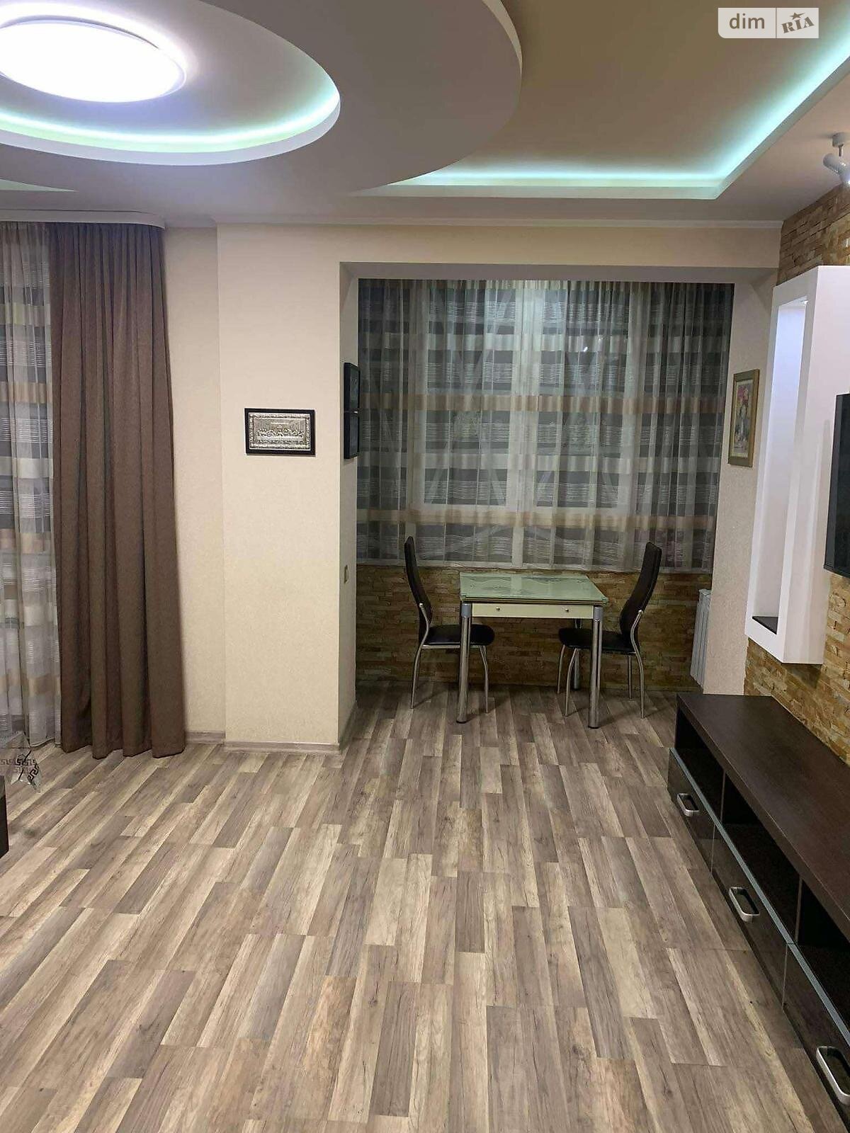 двухкомнатная квартира в Львове, район Центр, на ул. Довбуша Олексы 1 в аренду на долгий срок помесячно фото 1