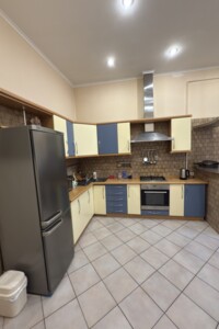 двухкомнатная квартира в Львове, район Центр, на ул. Франко Ивана в аренду на долгий срок помесячно фото 2