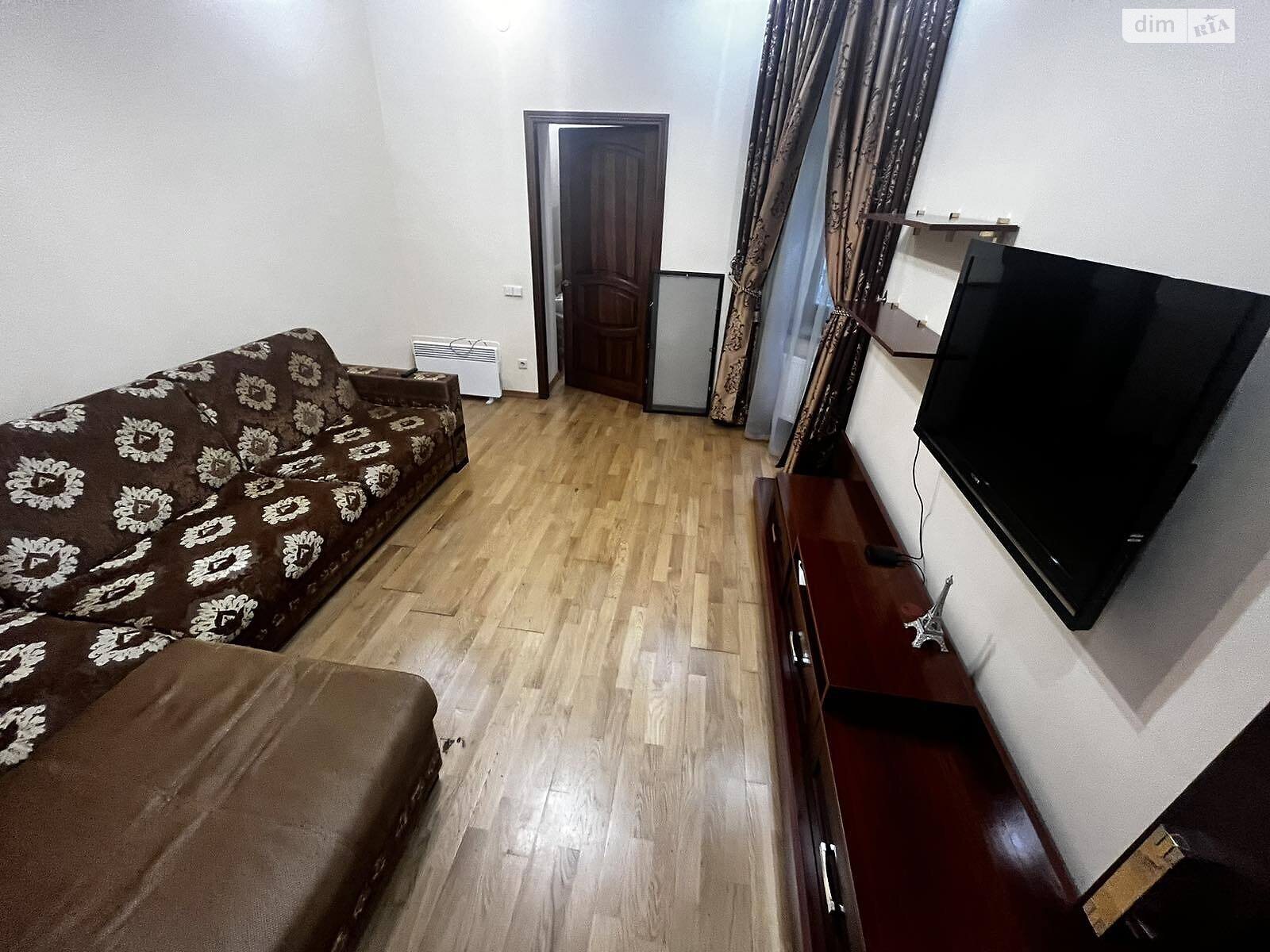 двухкомнатная квартира в Львове, район Центр, на ул. Франко Ивана 68, кв. 11 в аренду на долгий срок помесячно фото 1 двухкомнатная квартира в Львове, район Центр, на ул. Франко Ивана 68, кв. 11 в аренду на долгий срок помесячно фото 1