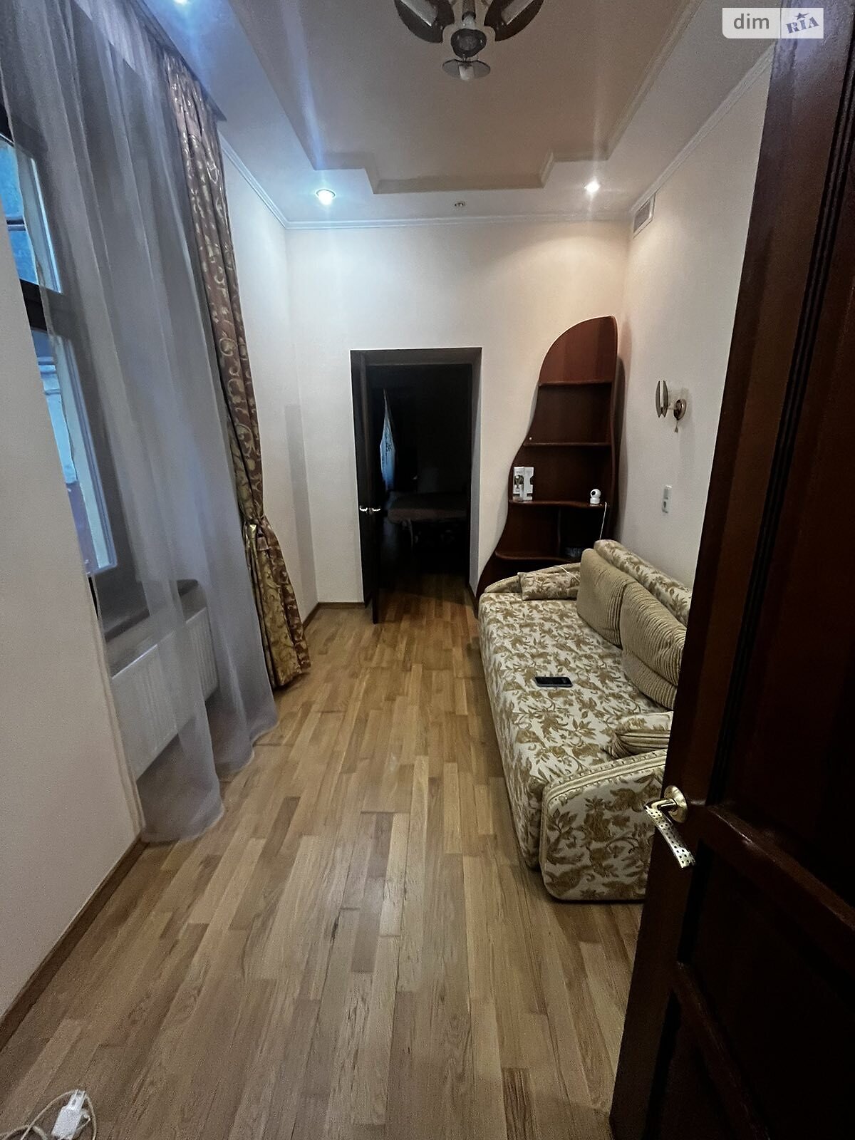 двухкомнатная квартира в Львове, район Центр, на ул. Франко Ивана 68, кв. 11 в аренду на долгий срок помесячно фото 1 двухкомнатная квартира в Львове, район Центр, на ул. Франко Ивана 68, кв. 11 в аренду на долгий срок помесячно фото 1