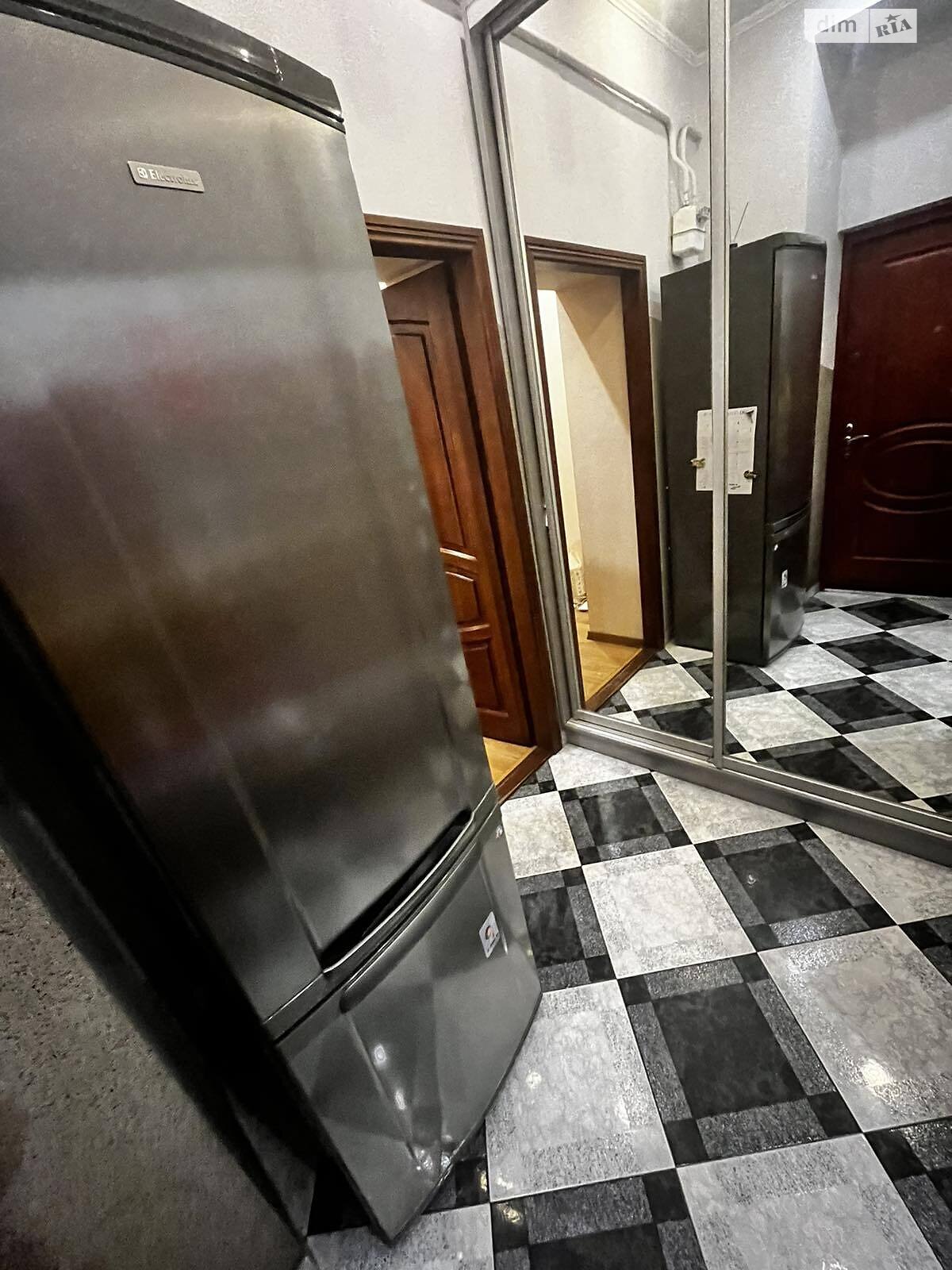 двухкомнатная квартира в Львове, район Центр, на ул. Франко Ивана 68, кв. 11 в аренду на долгий срок помесячно фото 1 двухкомнатная квартира в Львове, район Центр, на ул. Франко Ивана 68, кв. 11 в аренду на долгий срок помесячно фото 1