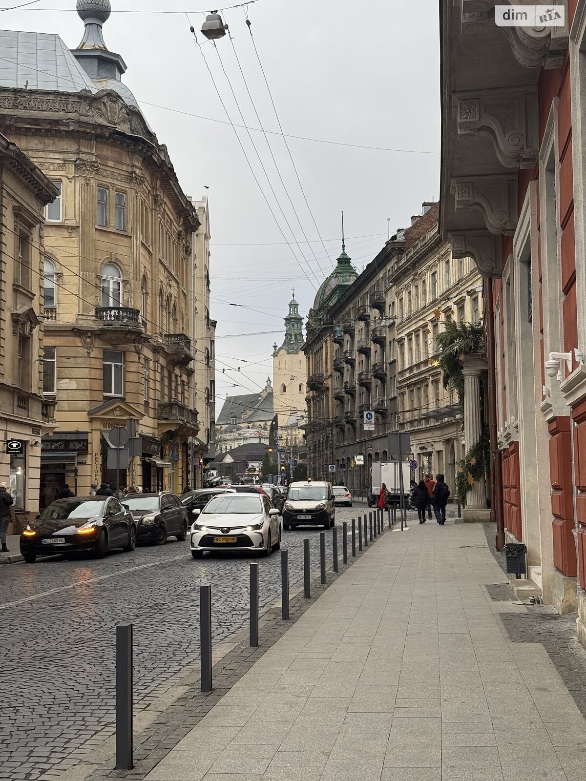 двухкомнатная квартира в Львове, район Центр, на пл. Генерала Петра Григоренко 4 в аренду на долгий срок помесячно фото 1