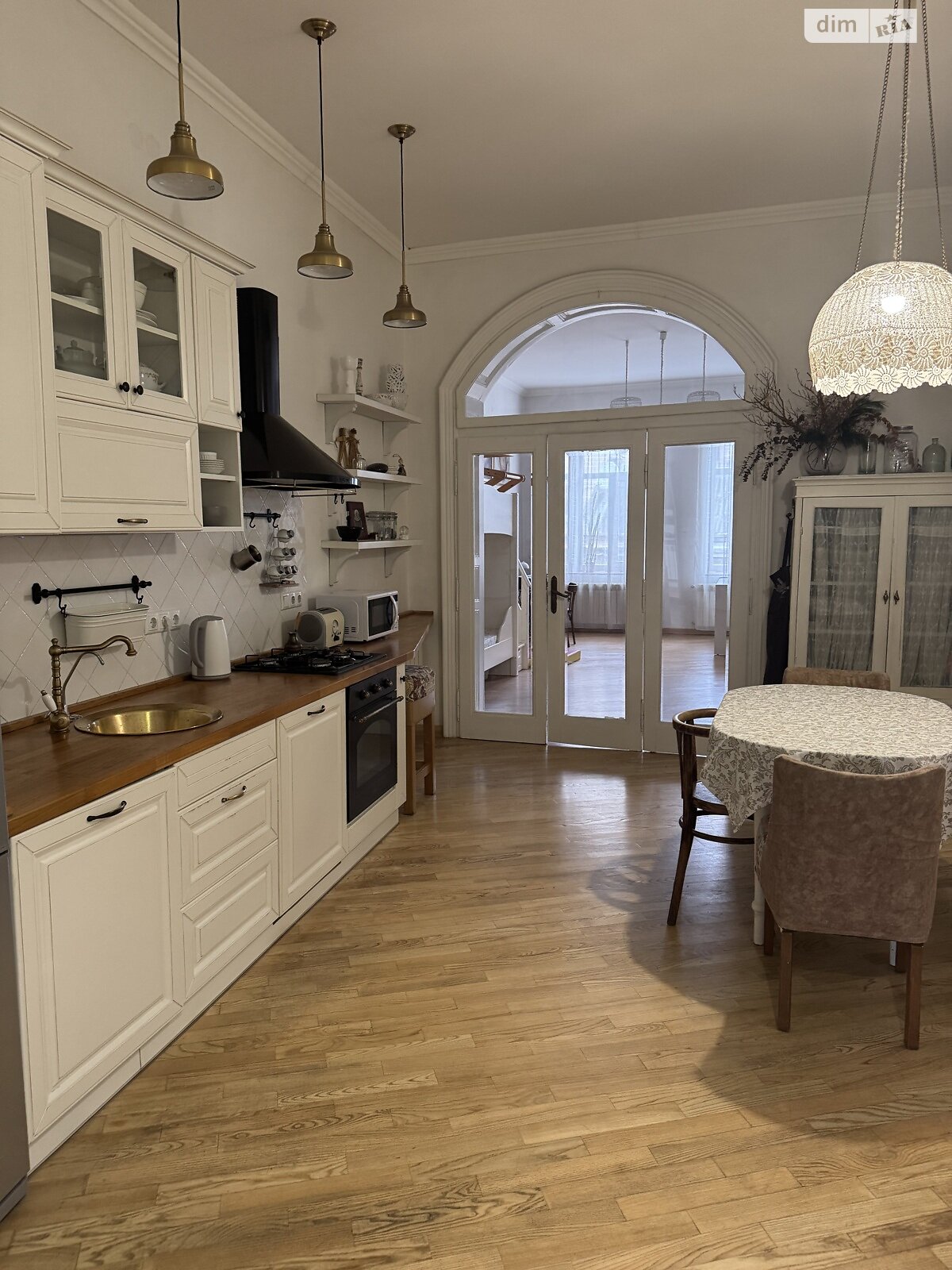 двухкомнатная квартира в Львове, район Центр, на пл. Генерала Петра Григоренко 4 в аренду на долгий срок помесячно фото 1