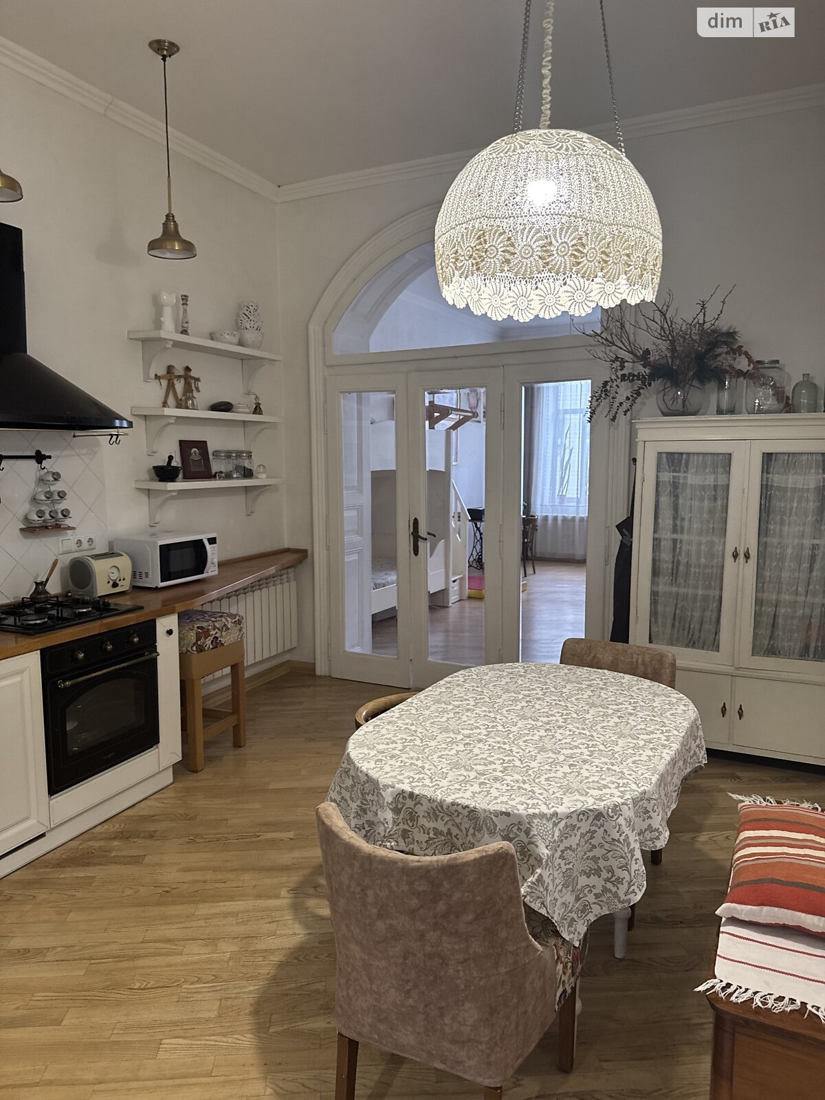 двухкомнатная квартира в Львове, район Центр, на пл. Генерала Петра Григоренко 4 в аренду на долгий срок помесячно фото 1