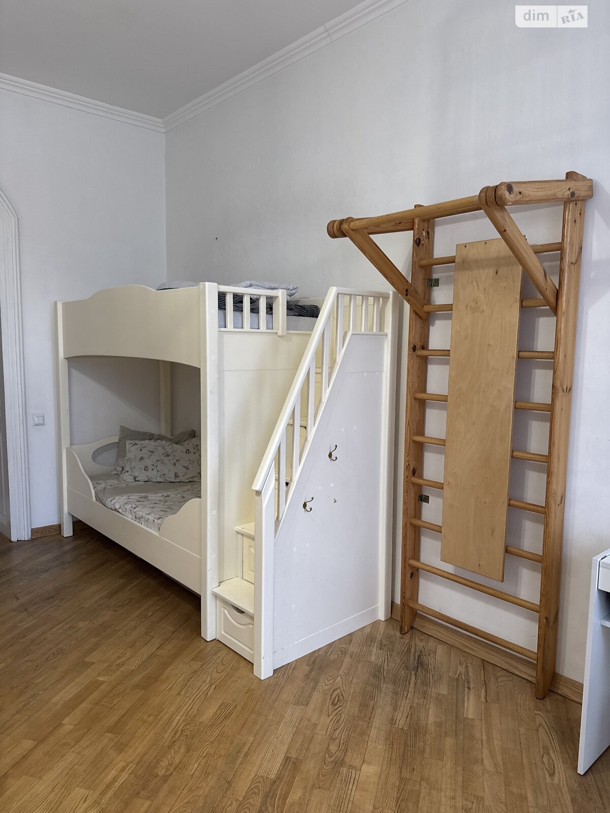 двухкомнатная квартира в Львове, район Центр, на пл. Генерала Петра Григоренко 4 в аренду на долгий срок помесячно фото 1