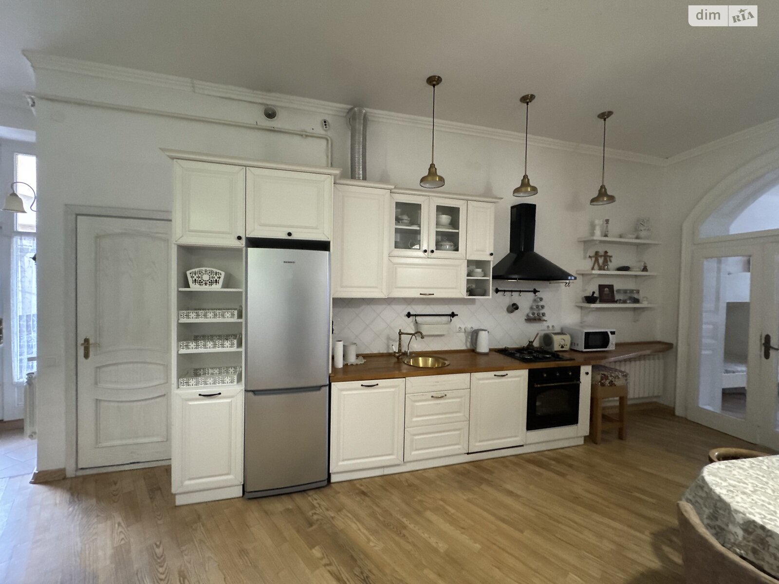 двухкомнатная квартира в Львове, район Центр, на пл. Генерала Петра Григоренко 4 в аренду на долгий срок помесячно фото 1