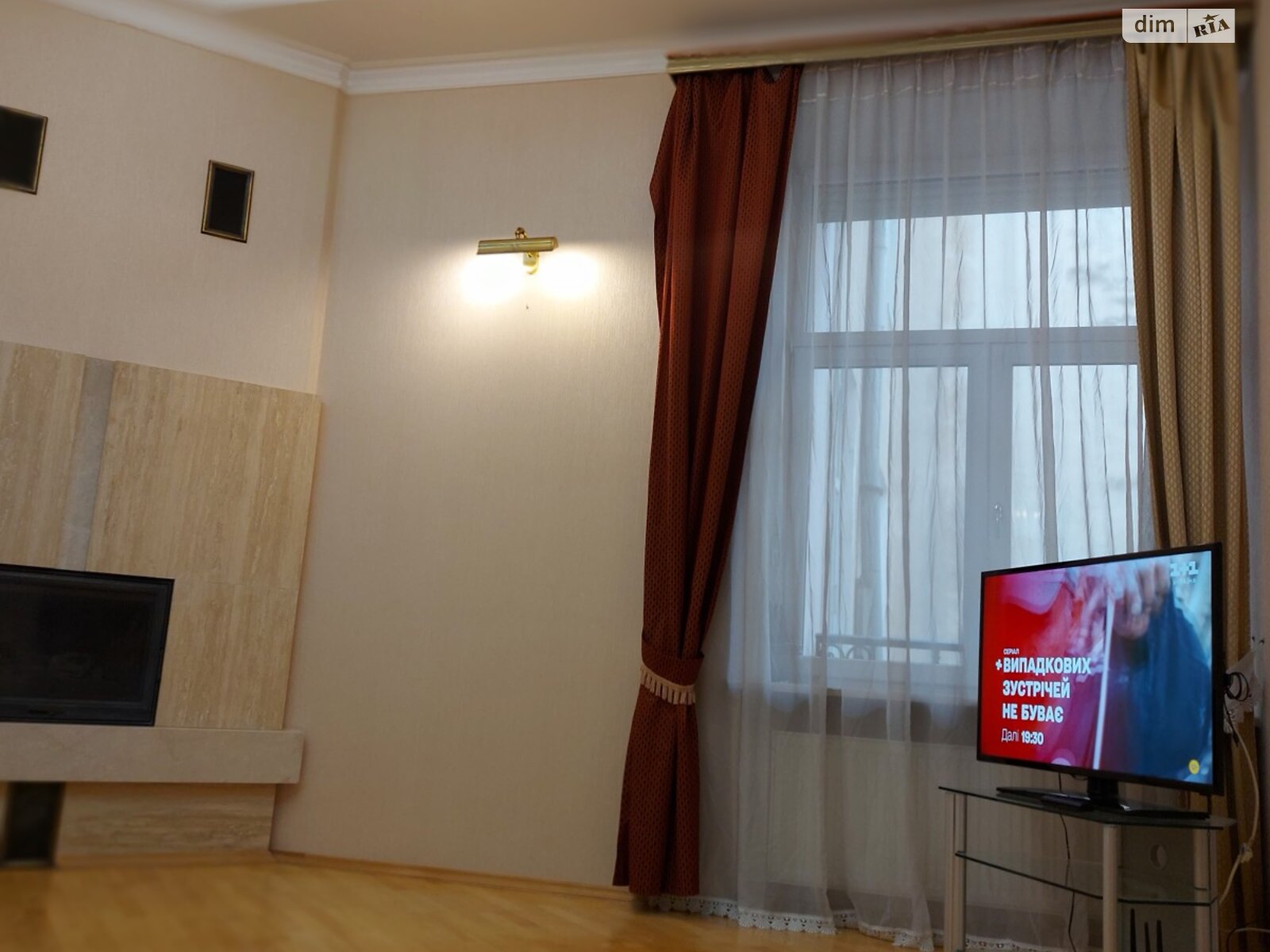 трикімнатна квартира в Львові, район Центр, на вул. Крушельницької Соломії 19 в довготривалу оренду помісячно фото 1