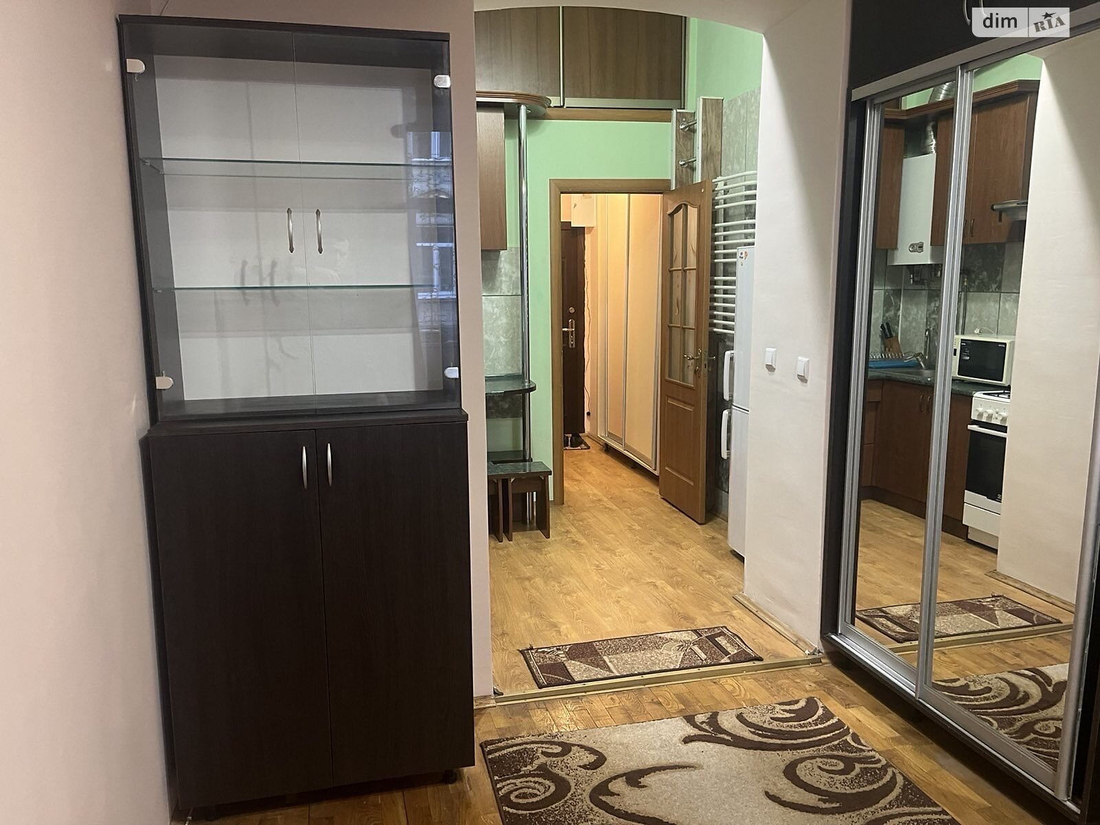 однокомнатная квартира в Львове, район Центр, на ул. Кулиша Пантелеймона в аренду на долгий срок помесячно фото 1 однокомнатная квартира в Львове, район Центр, на ул. Кулиша Пантелеймона в аренду на долгий срок помесячно фото 1