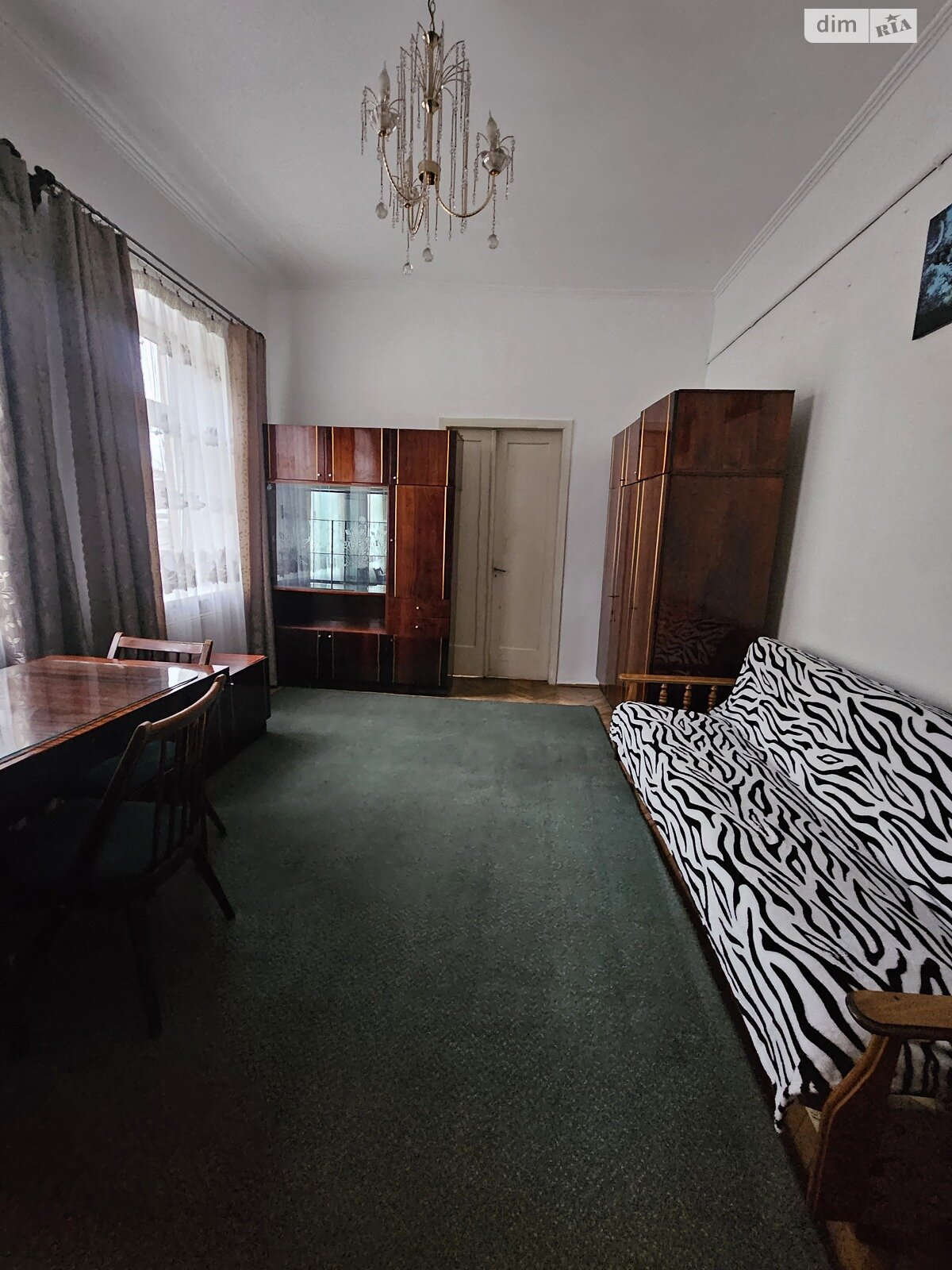 двухкомнатная квартира в Львове, район Центр, на ул. Меретина 5 в аренду на долгий срок помесячно фото 1 двухкомнатная квартира в Львове, район Центр, на ул. Меретина 5 в аренду на долгий срок помесячно фото 1
