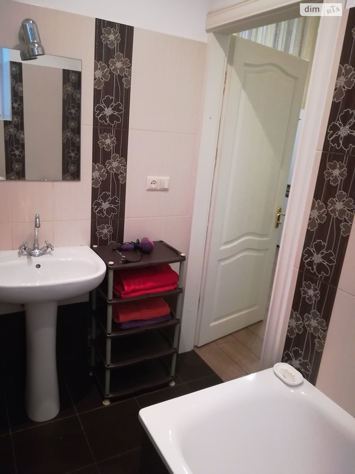 двухкомнатная квартира в Львове, район Центр, на ул. Николая Коперника 5 в аренду на долгий срок помесячно фото 1 двухкомнатная квартира в Львове, район Центр, на ул. Николая Коперника 5 в аренду на долгий срок помесячно фото 1