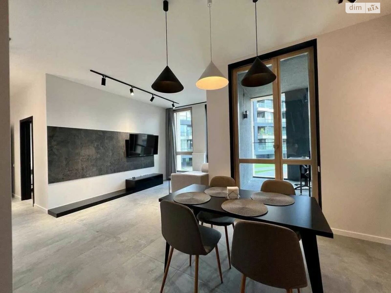 двухкомнатная квартира в Львове, район Центр, на ул. Под Дубом 26 в аренду на долгий срок помесячно фото 1 двухкомнатная квартира в Львове, район Центр, на ул. Под Дубом 26 в аренду на долгий срок помесячно фото 1