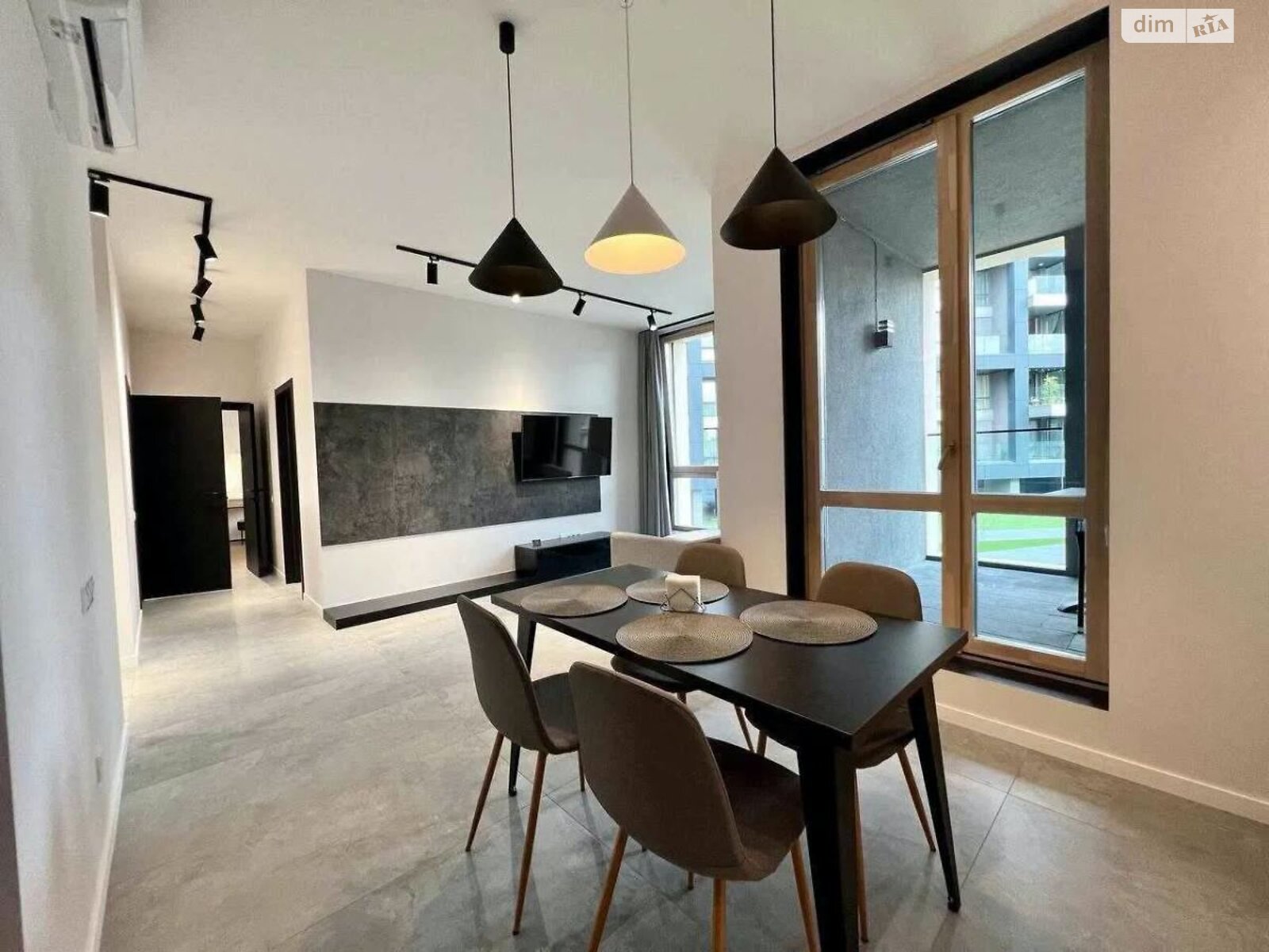 двухкомнатная квартира в Львове, район Центр, на ул. Под Дубом 26 в аренду на долгий срок помесячно фото 1 двухкомнатная квартира в Львове, район Центр, на ул. Под Дубом 26 в аренду на долгий срок помесячно фото 1