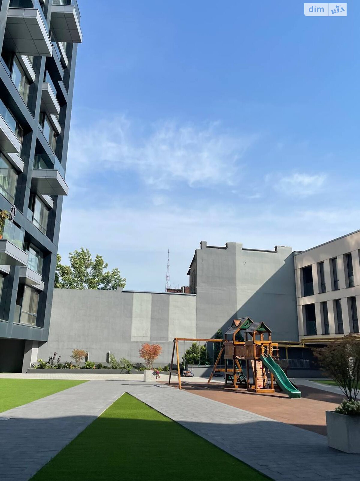 двухкомнатная квартира в Львове, район Центр, на ул. Под Дубом 26 в аренду на долгий срок помесячно фото 1 двухкомнатная квартира в Львове, район Центр, на ул. Под Дубом 26 в аренду на долгий срок помесячно фото 1