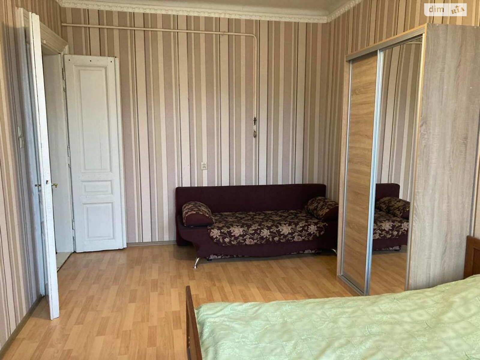 однокомнатная квартира в Львове, район Центр, на ул. Родниковая в аренду на долгий срок помесячно фото 1 однокомнатная квартира в Львове, район Центр, на ул. Родниковая в аренду на долгий срок помесячно фото 1