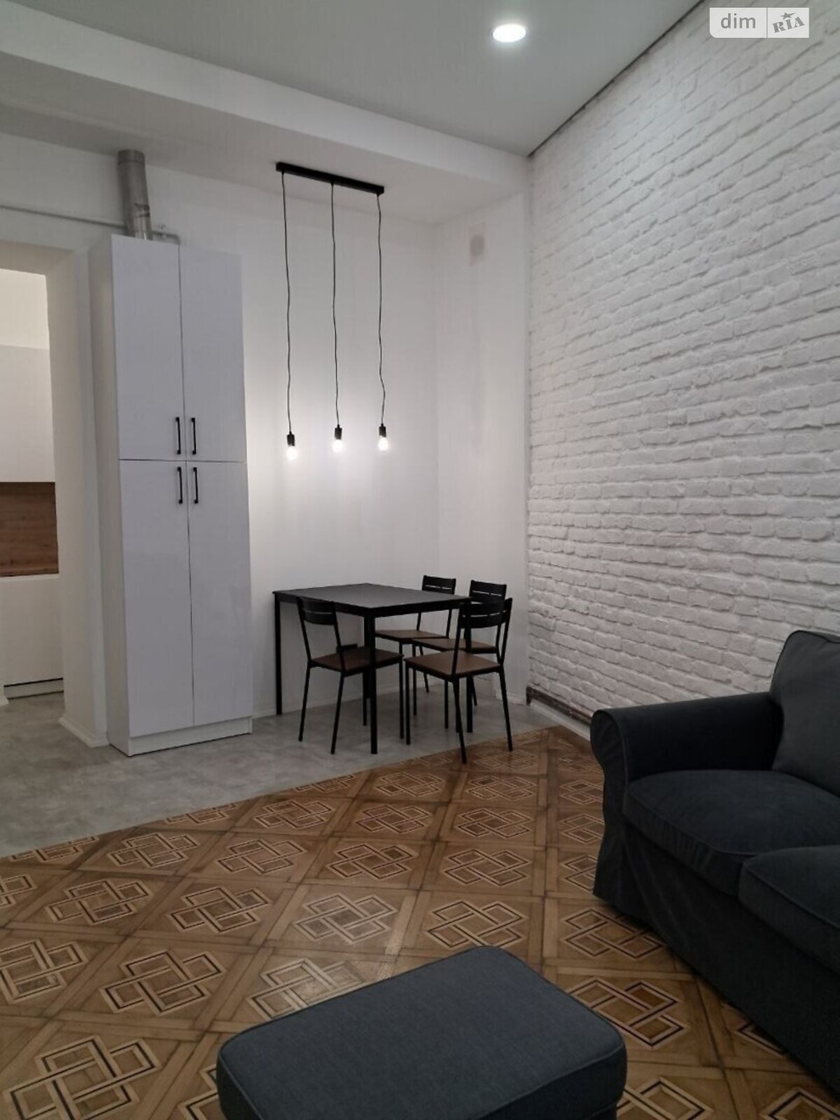 двухкомнатная квартира в Львове, район Центр, на ул. Шептицких 10 в аренду на долгий срок помесячно фото 1 двухкомнатная квартира в Львове, район Центр, на ул. Шептицких 10 в аренду на долгий срок помесячно фото 1