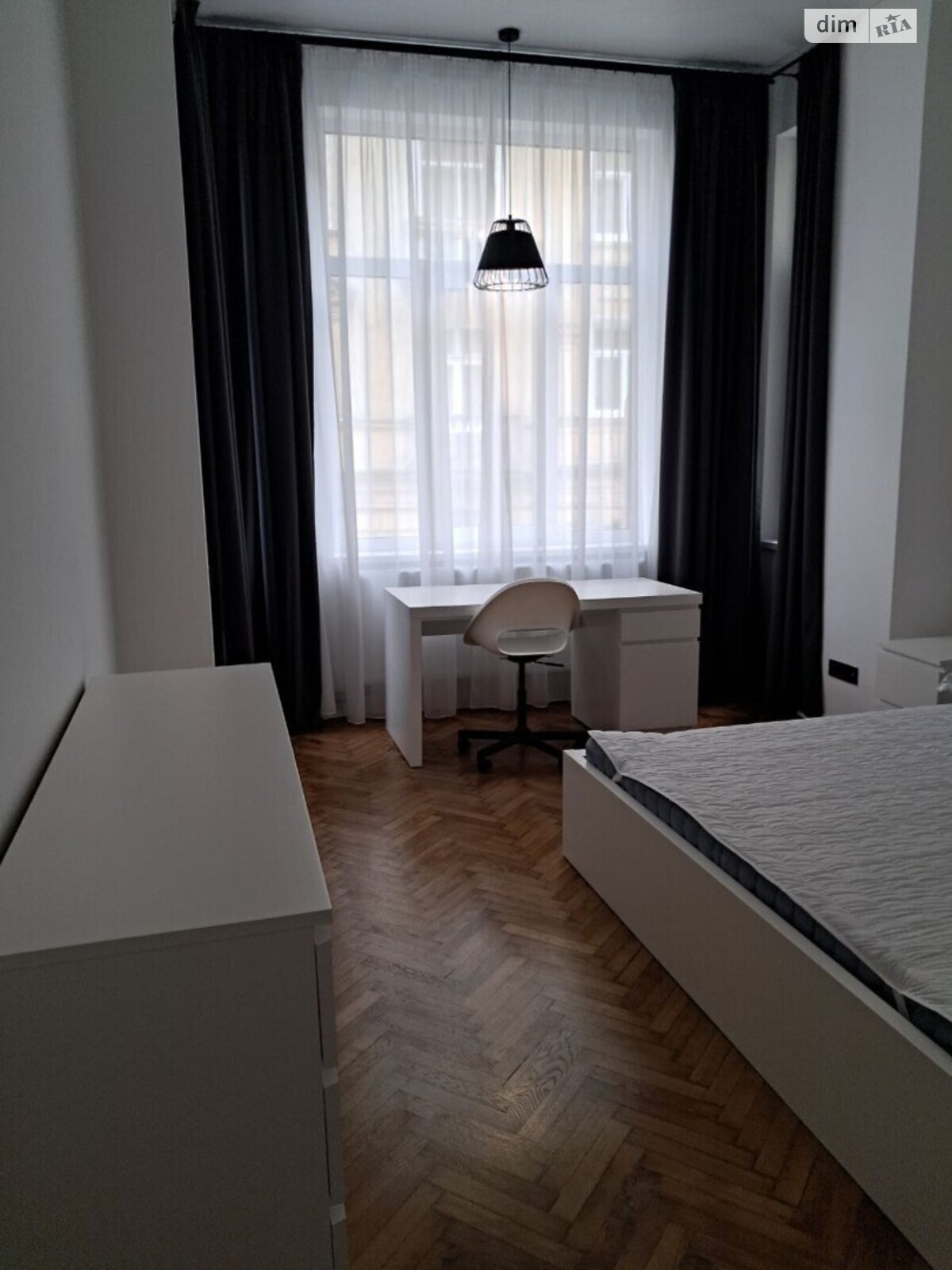 двухкомнатная квартира в Львове, район Центр, на ул. Шептицких 10 в аренду на долгий срок помесячно фото 1 двухкомнатная квартира в Львове, район Центр, на ул. Шептицких 10 в аренду на долгий срок помесячно фото 1