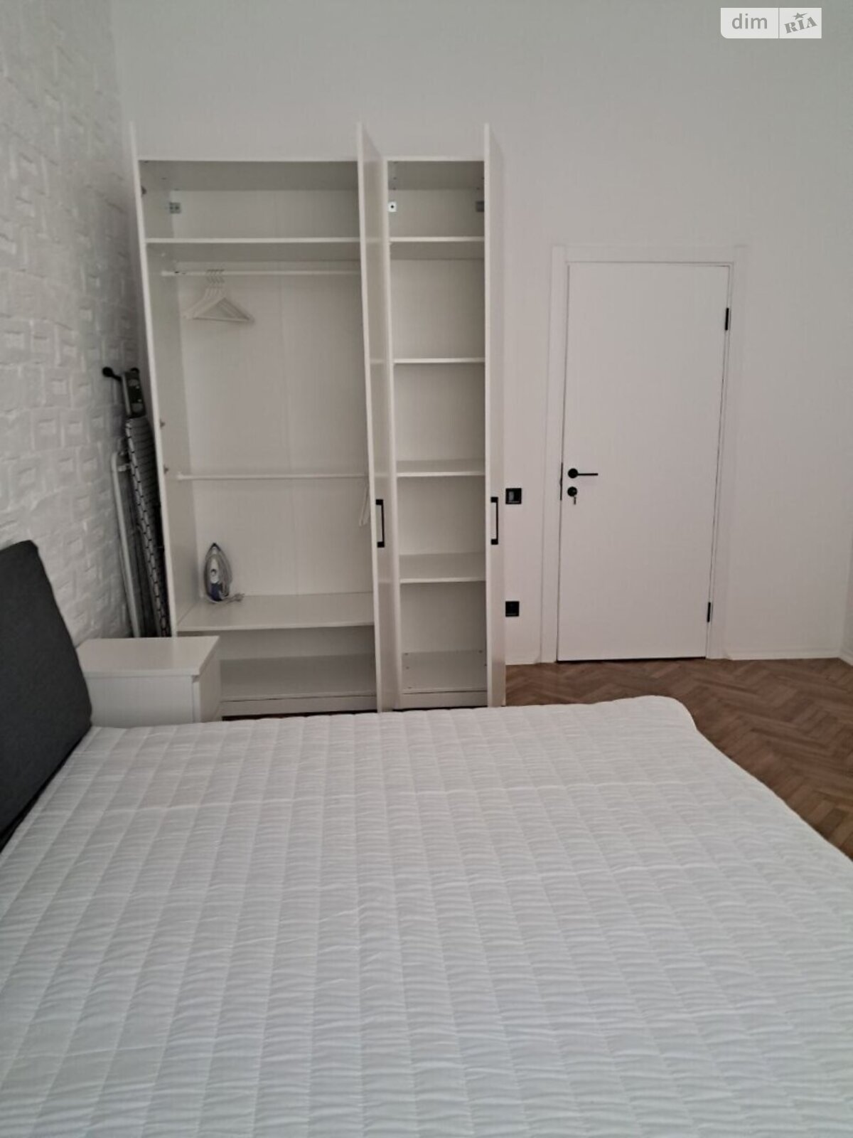 двухкомнатная квартира в Львове, район Центр, на ул. Шептицких 10 в аренду на долгий срок помесячно фото 1 двухкомнатная квартира в Львове, район Центр, на ул. Шептицких 10 в аренду на долгий срок помесячно фото 1