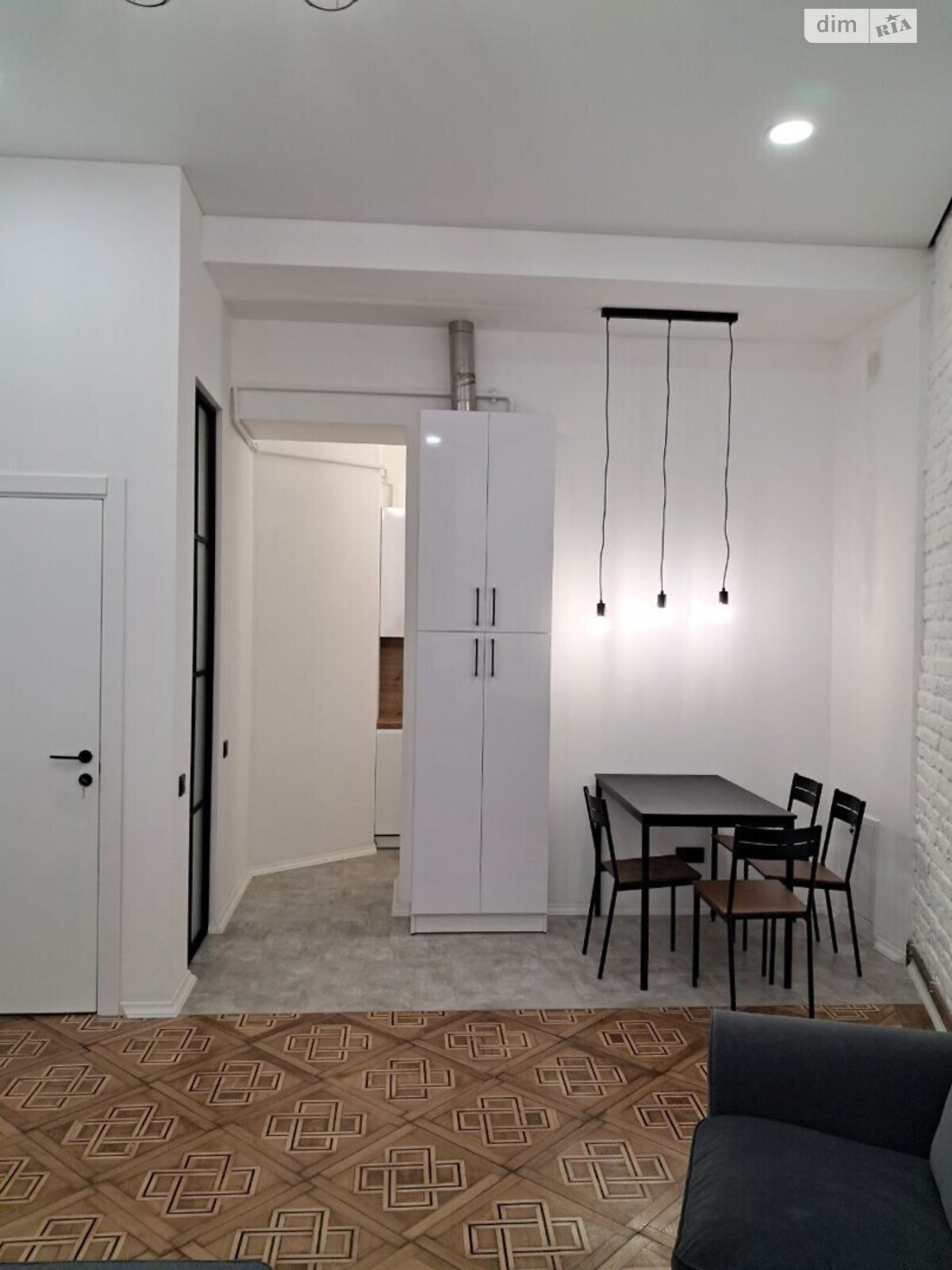 двухкомнатная квартира в Львове, район Центр, на ул. Шептицких 10 в аренду на долгий срок помесячно фото 1 двухкомнатная квартира в Львове, район Центр, на ул. Шептицких 10 в аренду на долгий срок помесячно фото 1