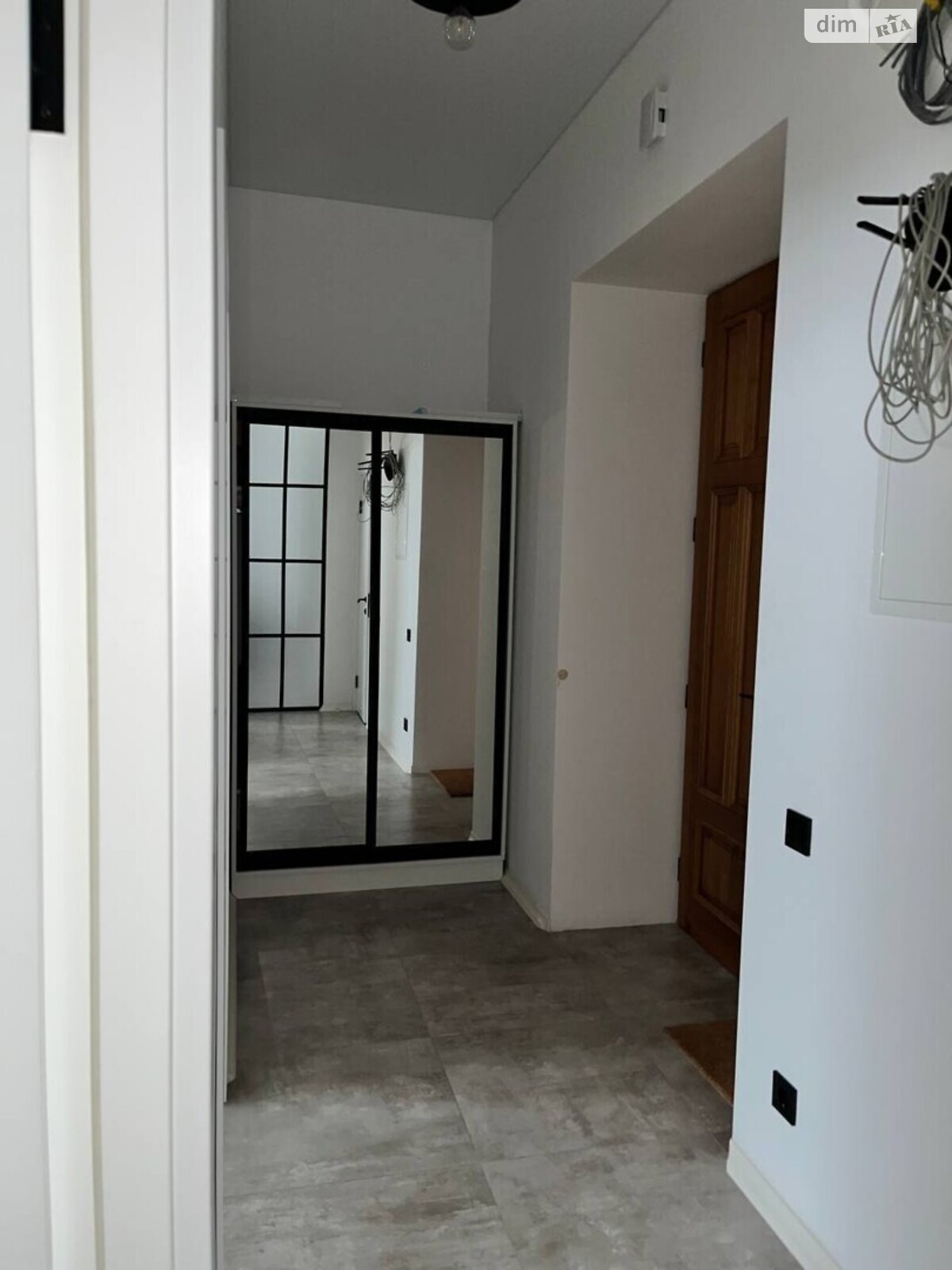 двухкомнатная квартира в Львове, район Центр, на ул. Шептицких 10 в аренду на долгий срок помесячно фото 1 двухкомнатная квартира в Львове, район Центр, на ул. Шептицких 10 в аренду на долгий срок помесячно фото 1