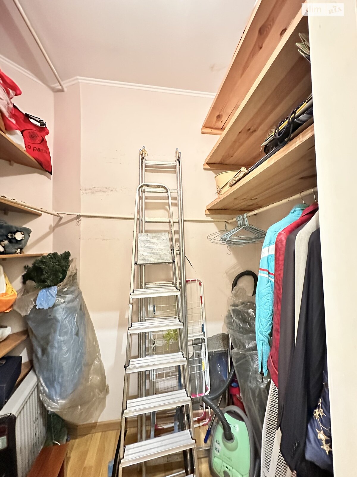 трехкомнатная квартира в Львове, район Центр, на просп. Шевченко в аренду на долгий срок помесячно фото 1 трехкомнатная квартира в Львове, район Центр, на просп. Шевченко в аренду на долгий срок помесячно фото 1