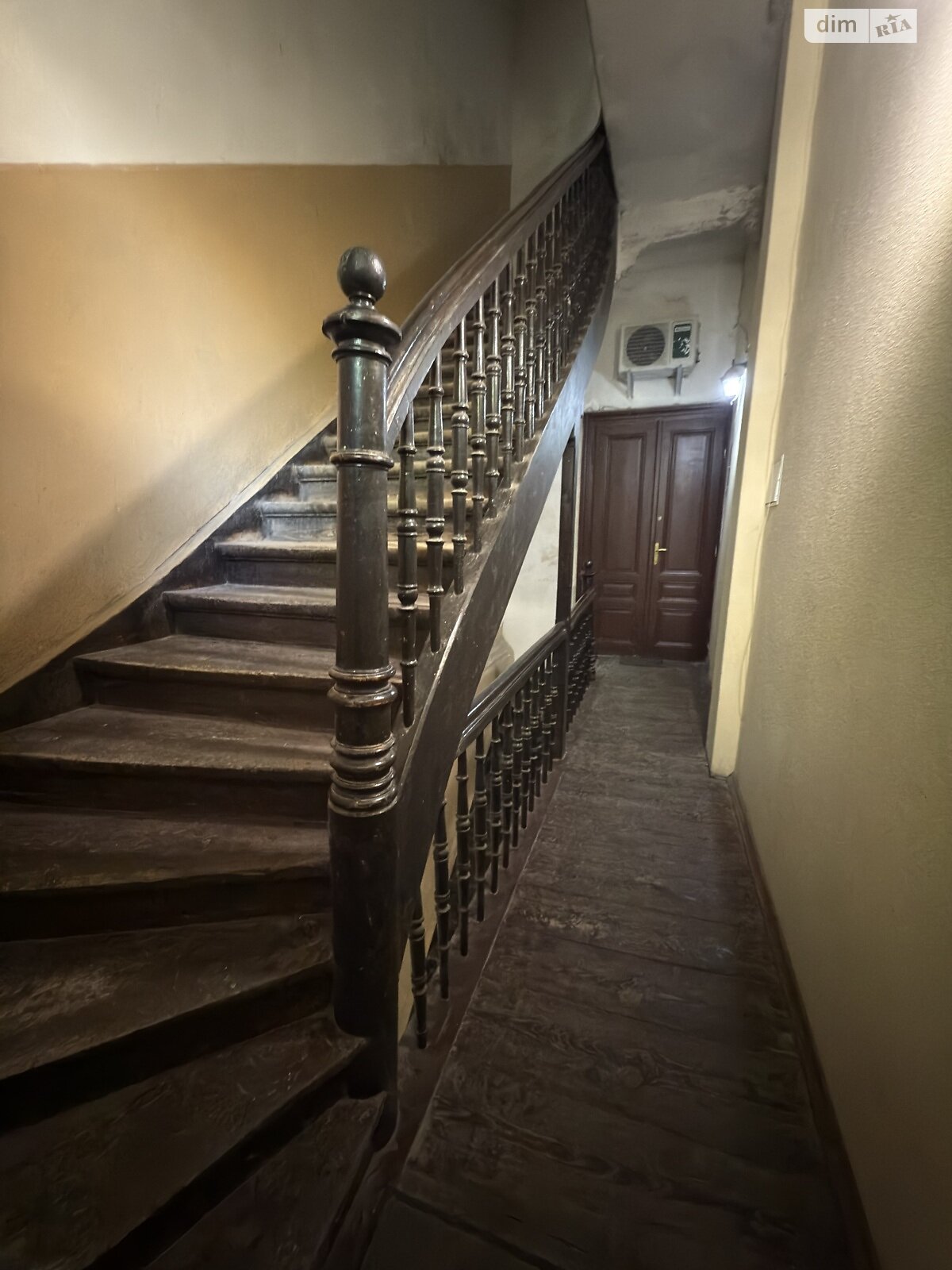 однокомнатная квартира с ремонтом в Львове, район Центр, на просп. Шевченко в аренду на долгий срок помесячно фото 1 однокомнатная квартира с ремонтом в Львове, район Центр, на просп. Шевченко в аренду на долгий срок помесячно фото 1