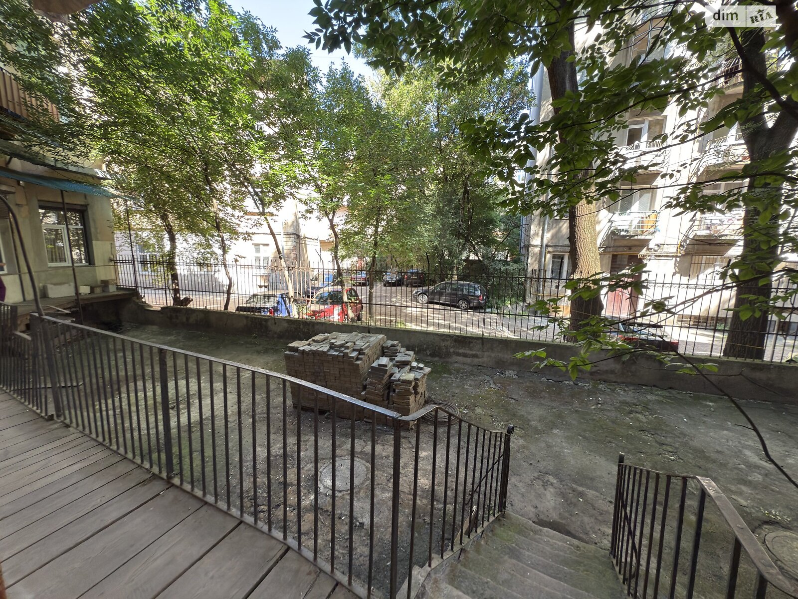 однокомнатная квартира с ремонтом в Львове, район Центр, на просп. Шевченко в аренду на долгий срок помесячно фото 1 однокомнатная квартира с ремонтом в Львове, район Центр, на просп. Шевченко в аренду на долгий срок помесячно фото 1