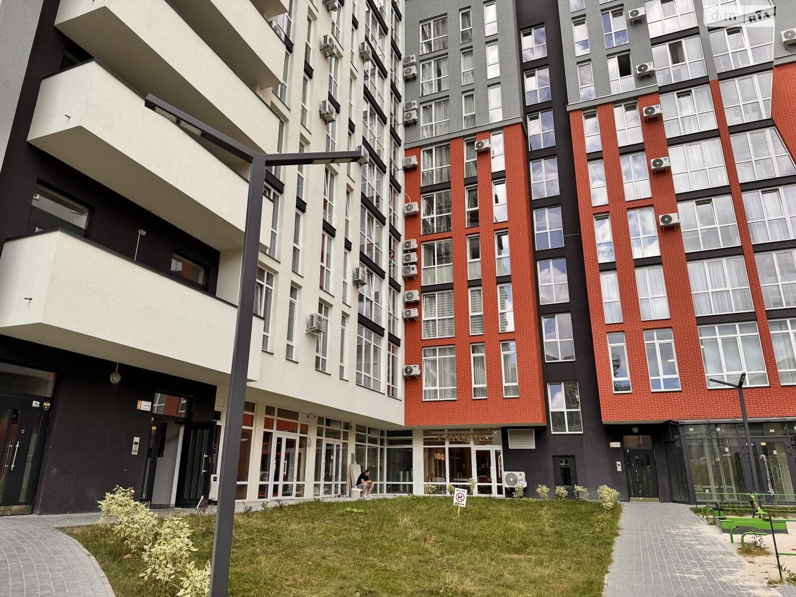 однокомнатная квартира с ремонтом в Львове, район Центр, на просп. Шевченко, кв. 44 в аренду на долгий срок помесячно фото 1 однокомнатная квартира с ремонтом в Львове, район Центр, на просп. Шевченко, кв. 44 в аренду на долгий срок помесячно фото 1