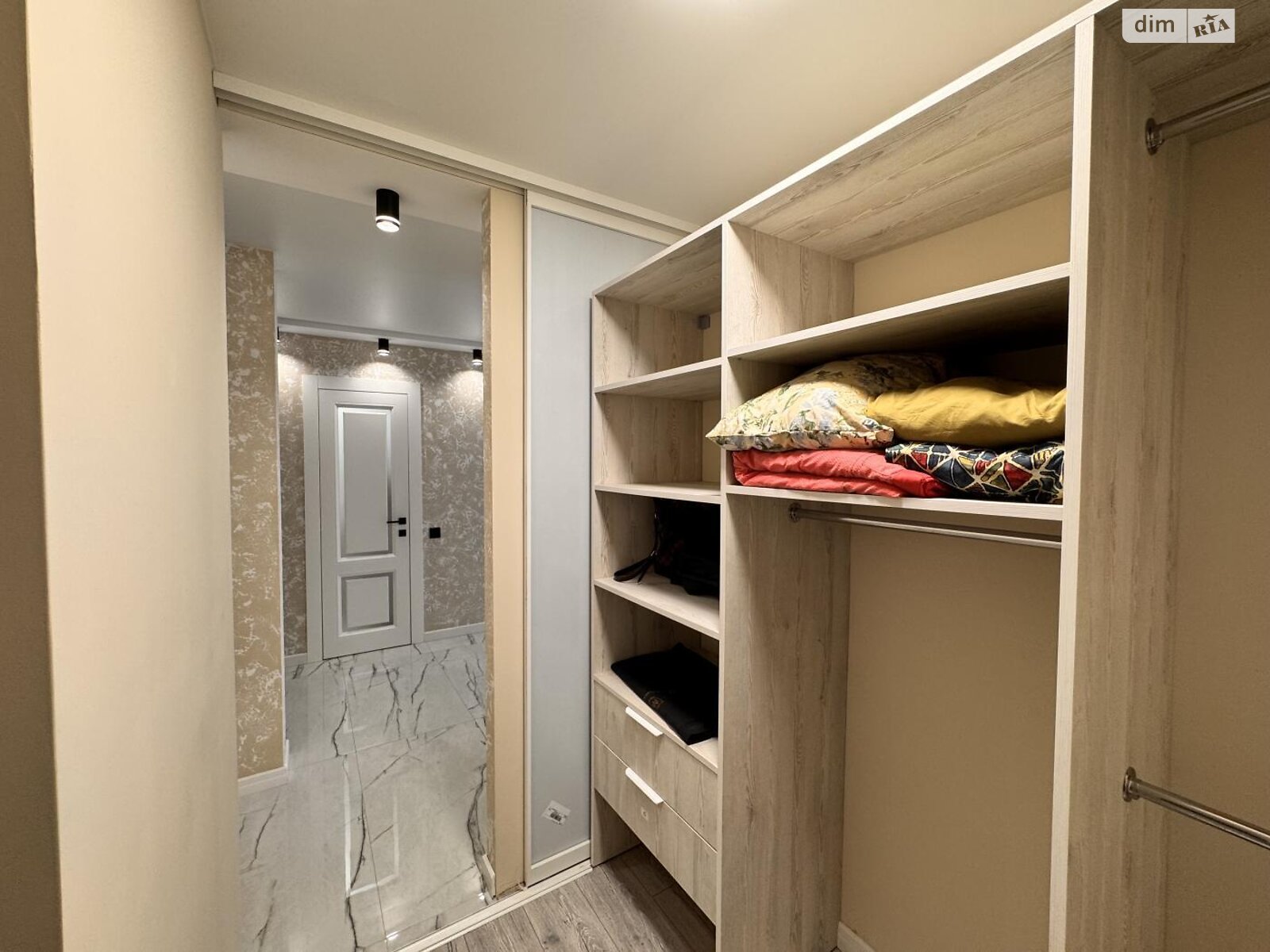 однокомнатная квартира с ремонтом в Львове, район Центр, на просп. Шевченко, кв. 44 в аренду на долгий срок помесячно фото 1 однокомнатная квартира с ремонтом в Львове, район Центр, на просп. Шевченко, кв. 44 в аренду на долгий срок помесячно фото 1