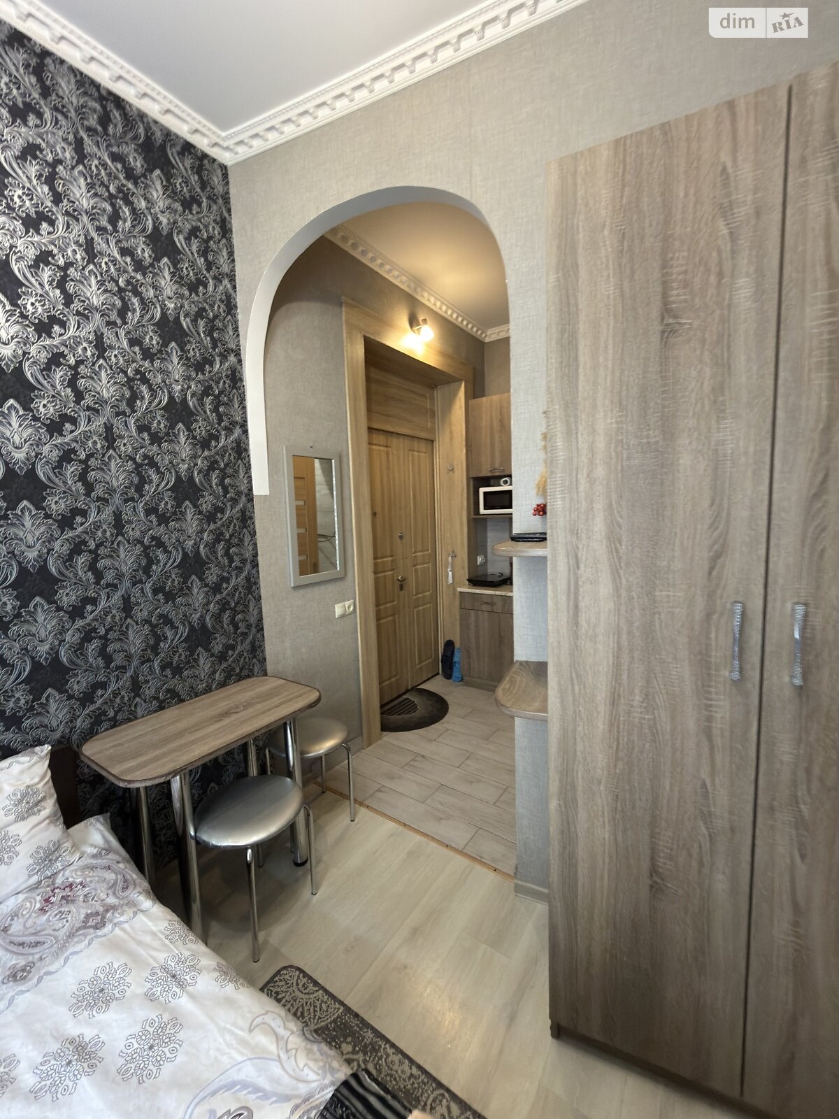 однокімнатна квартира з ремонтом в Львові, район Центр, на вул. Шопена в довготривалу оренду помісячно фото 1