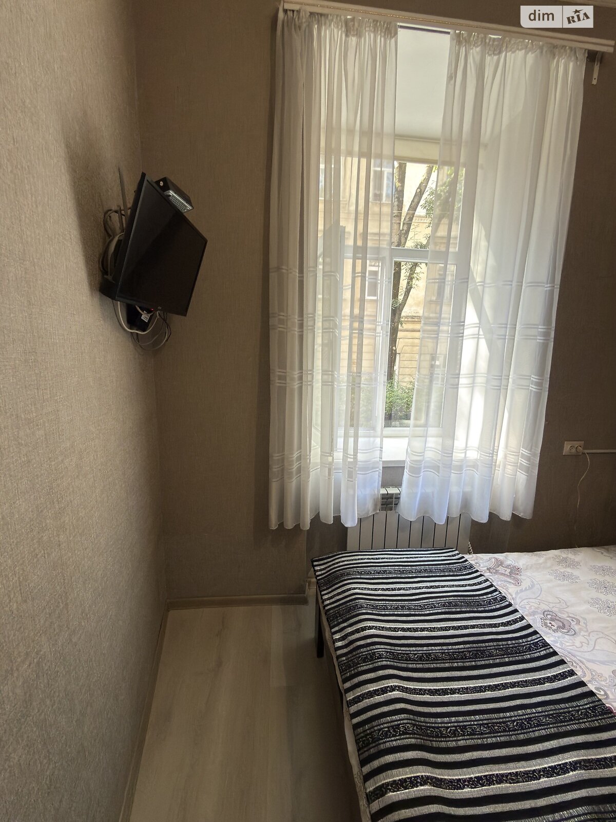 однокімнатна квартира з ремонтом в Львові, район Центр, на вул. Шопена в довготривалу оренду помісячно фото 1