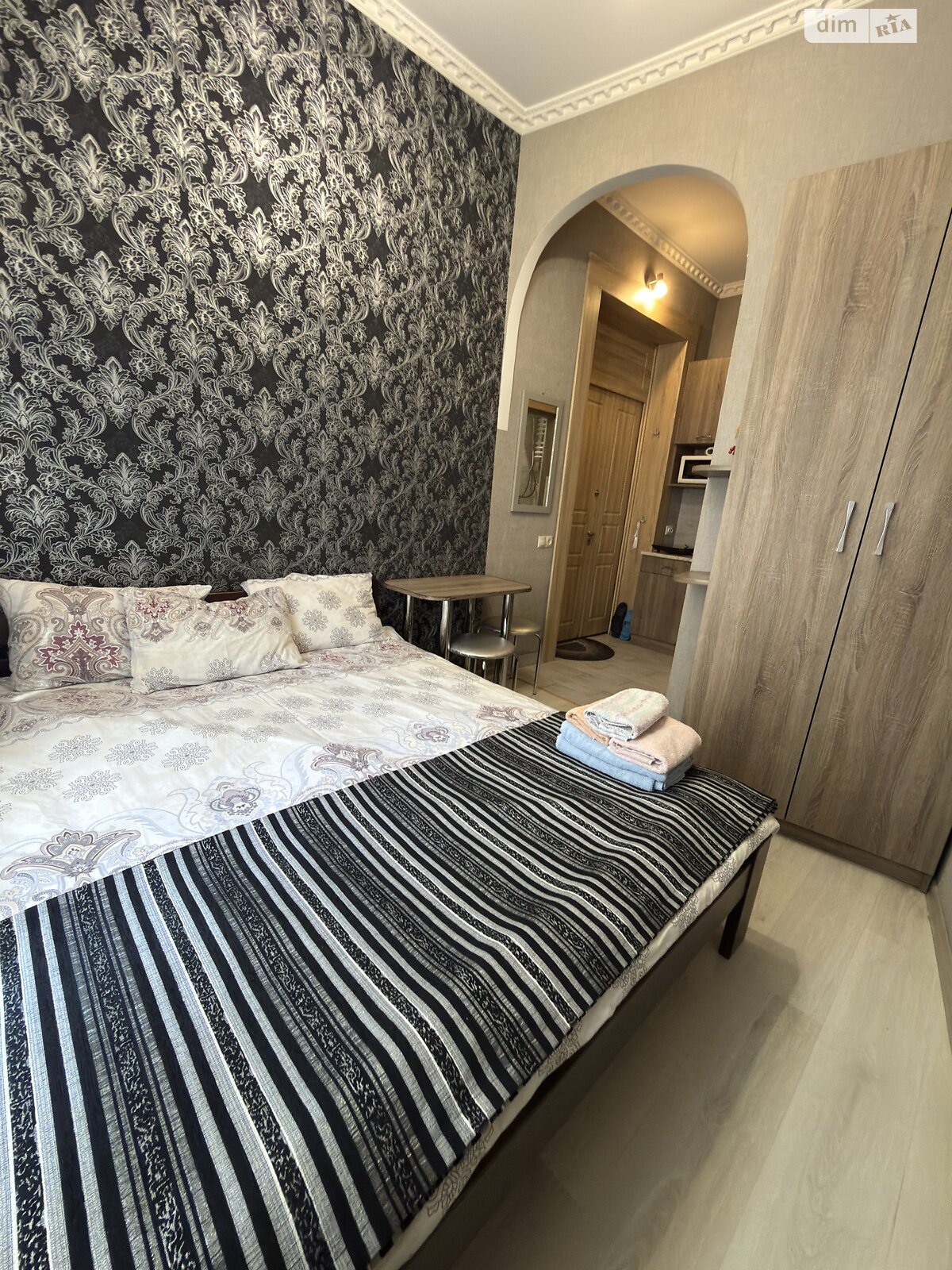 однокімнатна квартира з ремонтом в Львові, район Центр, на вул. Шопена в довготривалу оренду помісячно фото 1