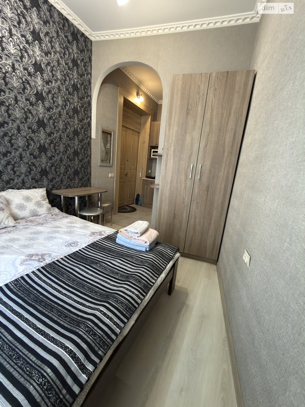 однокімнатна квартира з ремонтом в Львові, район Центр, на вул. Шопена в довготривалу оренду помісячно фото 1