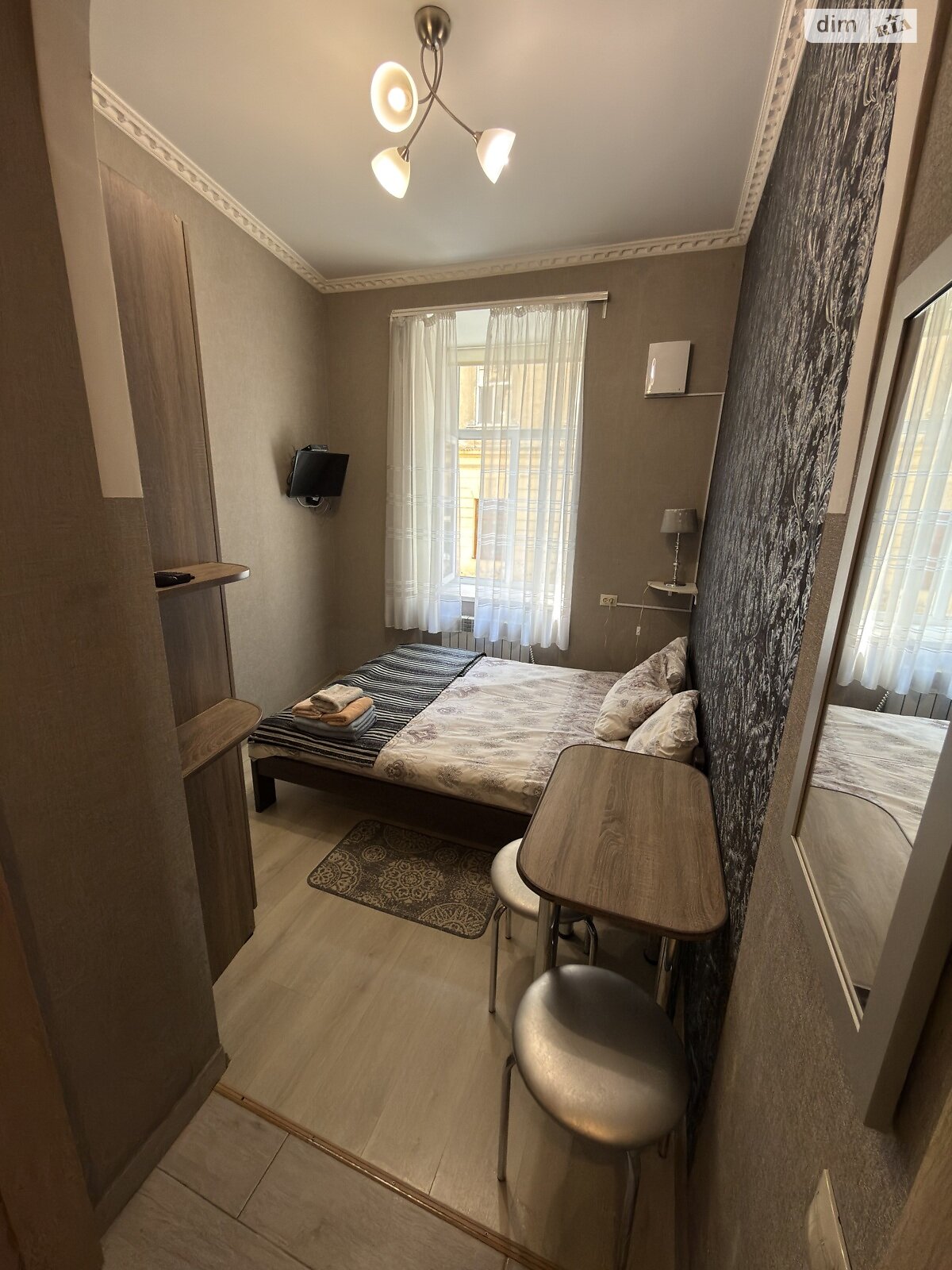 однокімнатна квартира з ремонтом в Львові, район Центр, на вул. Шопена в довготривалу оренду помісячно фото 1